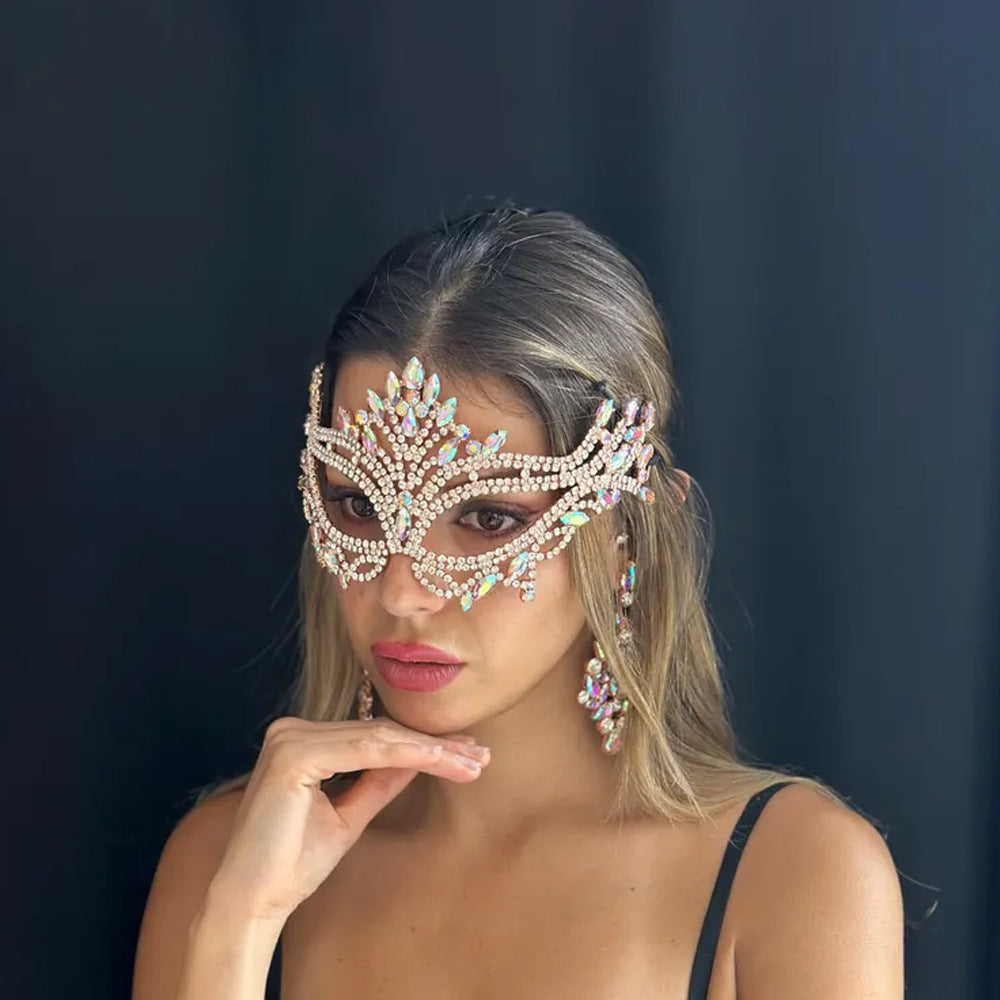 White diamond in gold