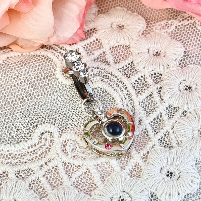 Navel jewelry featuring "I Love You" in a hundred languages.