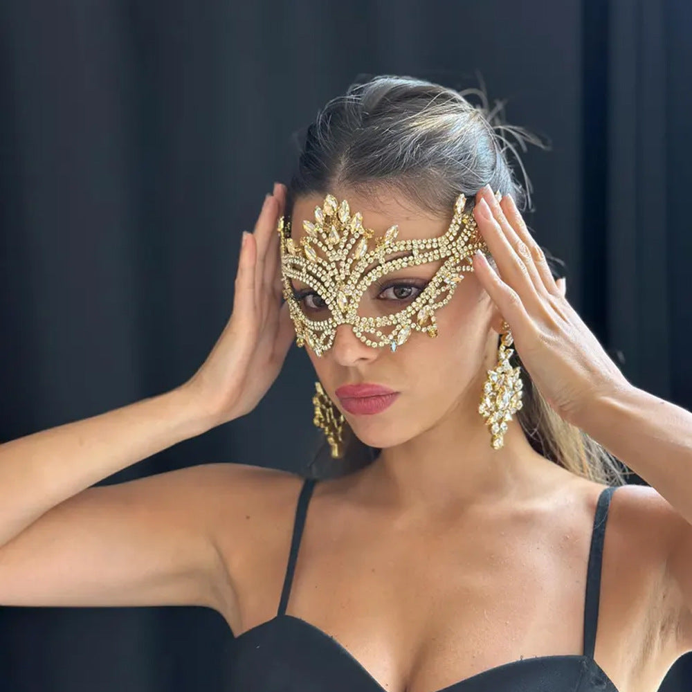White diamond in gold