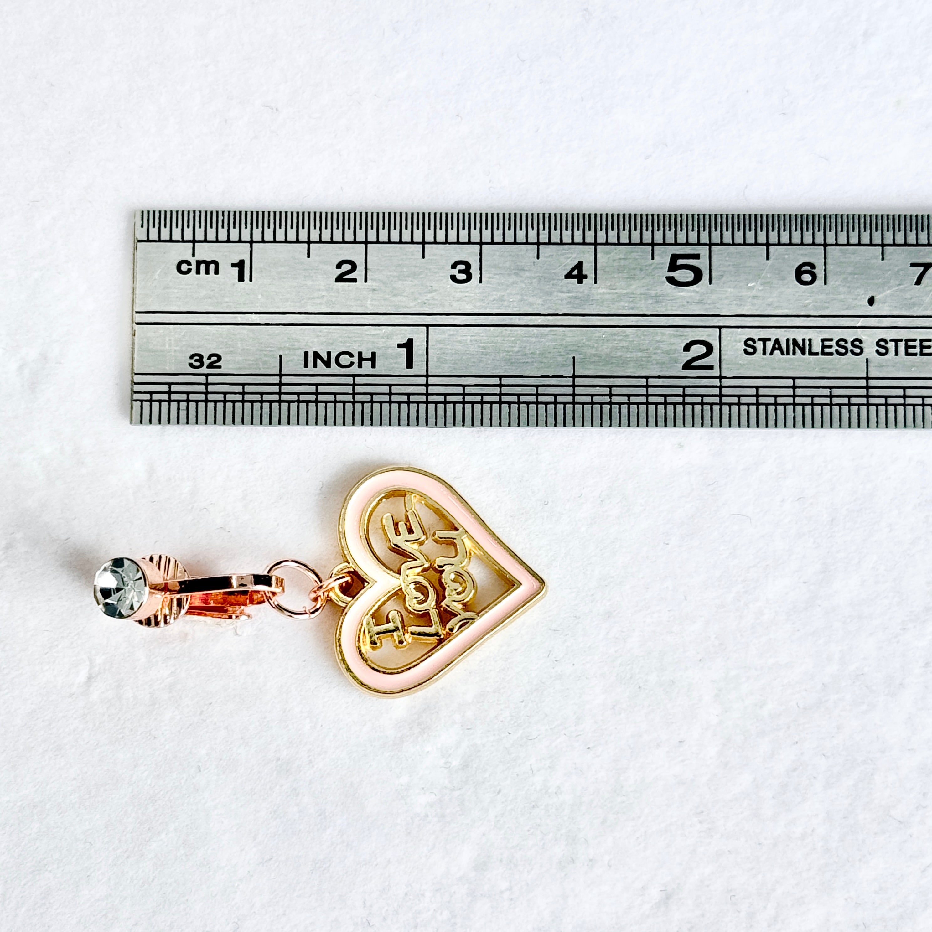 Luna Love You Heart Navel Clip™
