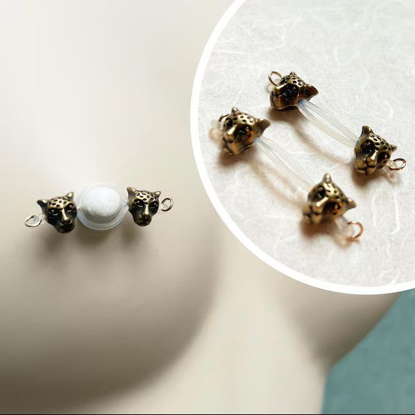 Leopard Nipple Noose Piercing