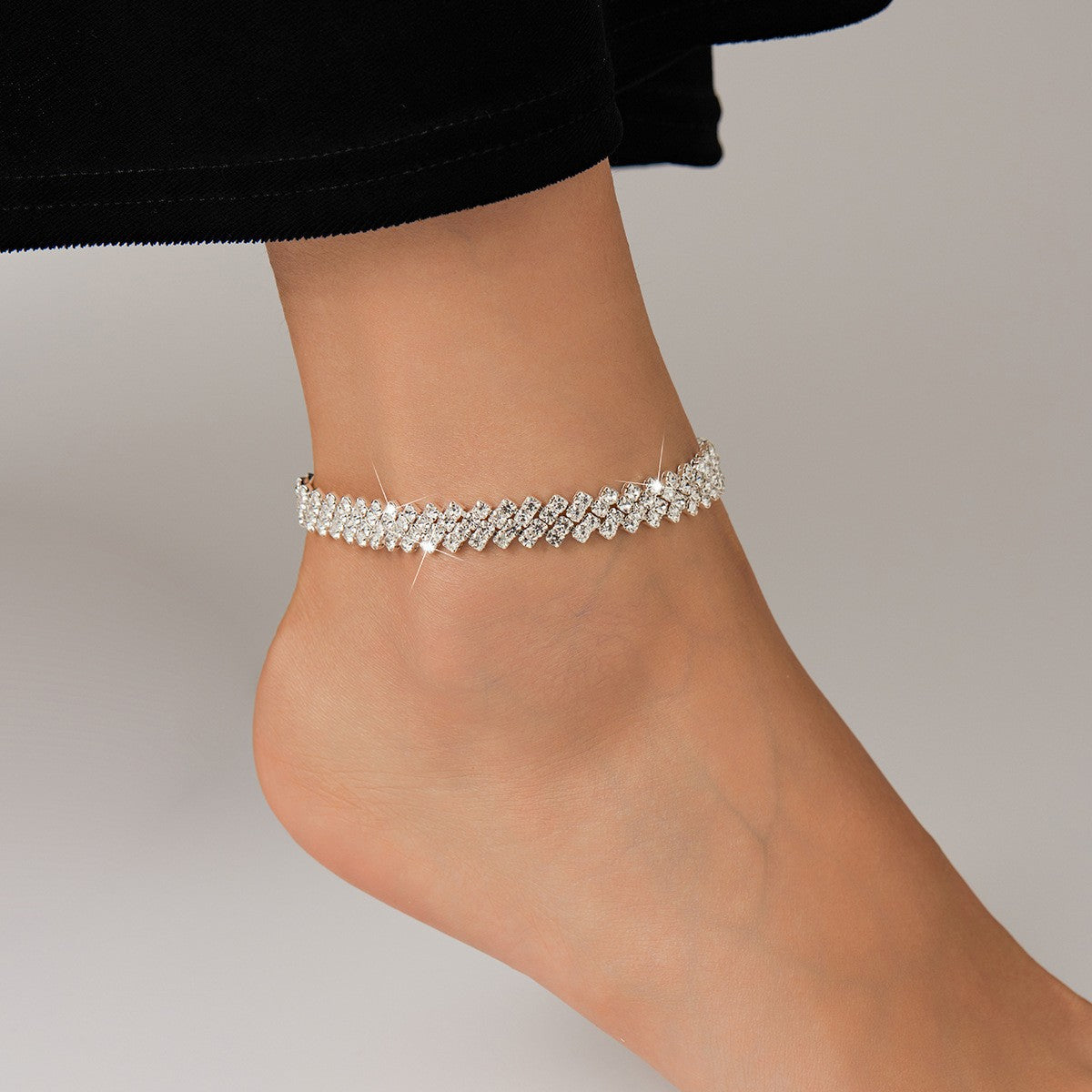 Elegant Rhinestone Anklet – Adjustable Foot Bracelet