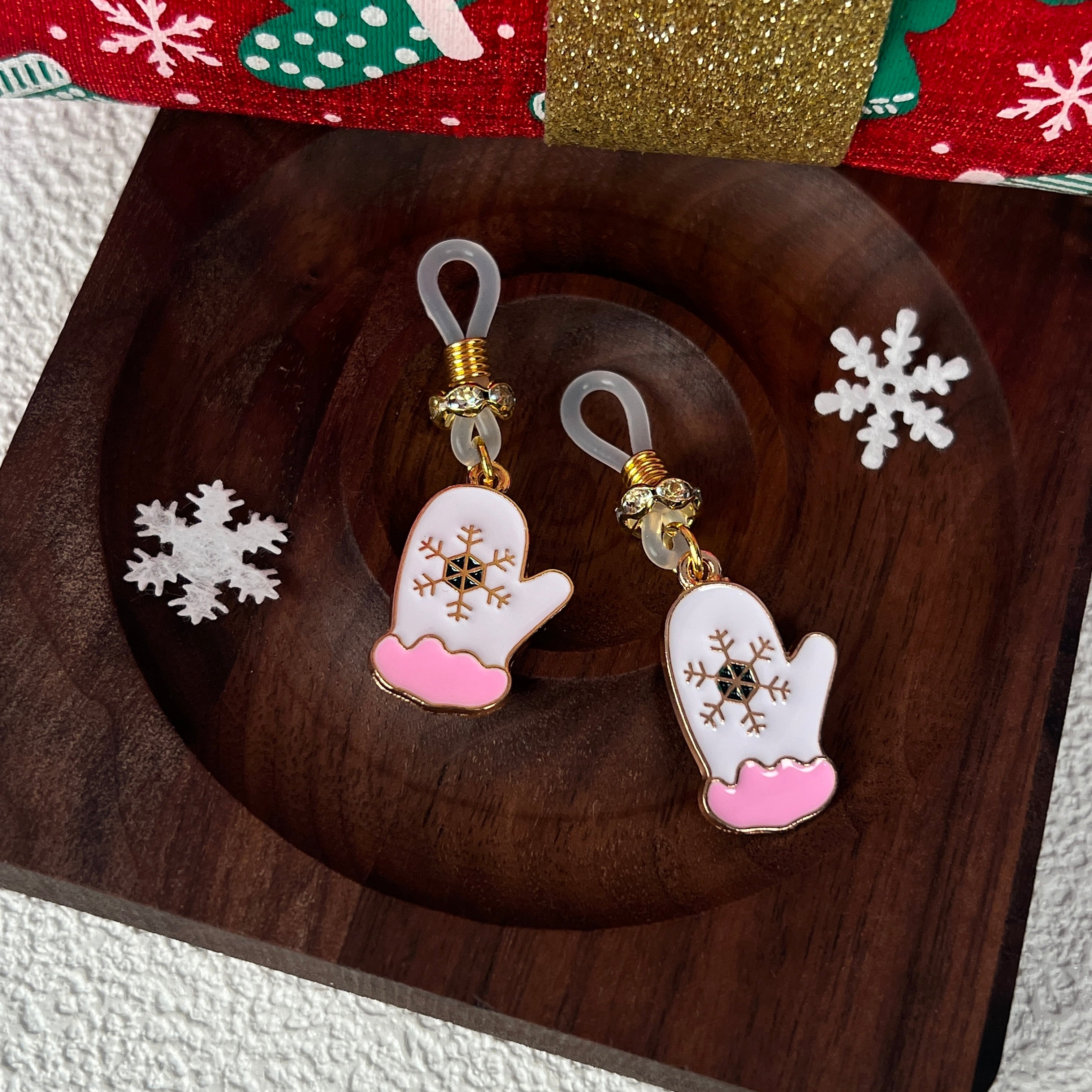 Pink Glove Spark Clamp