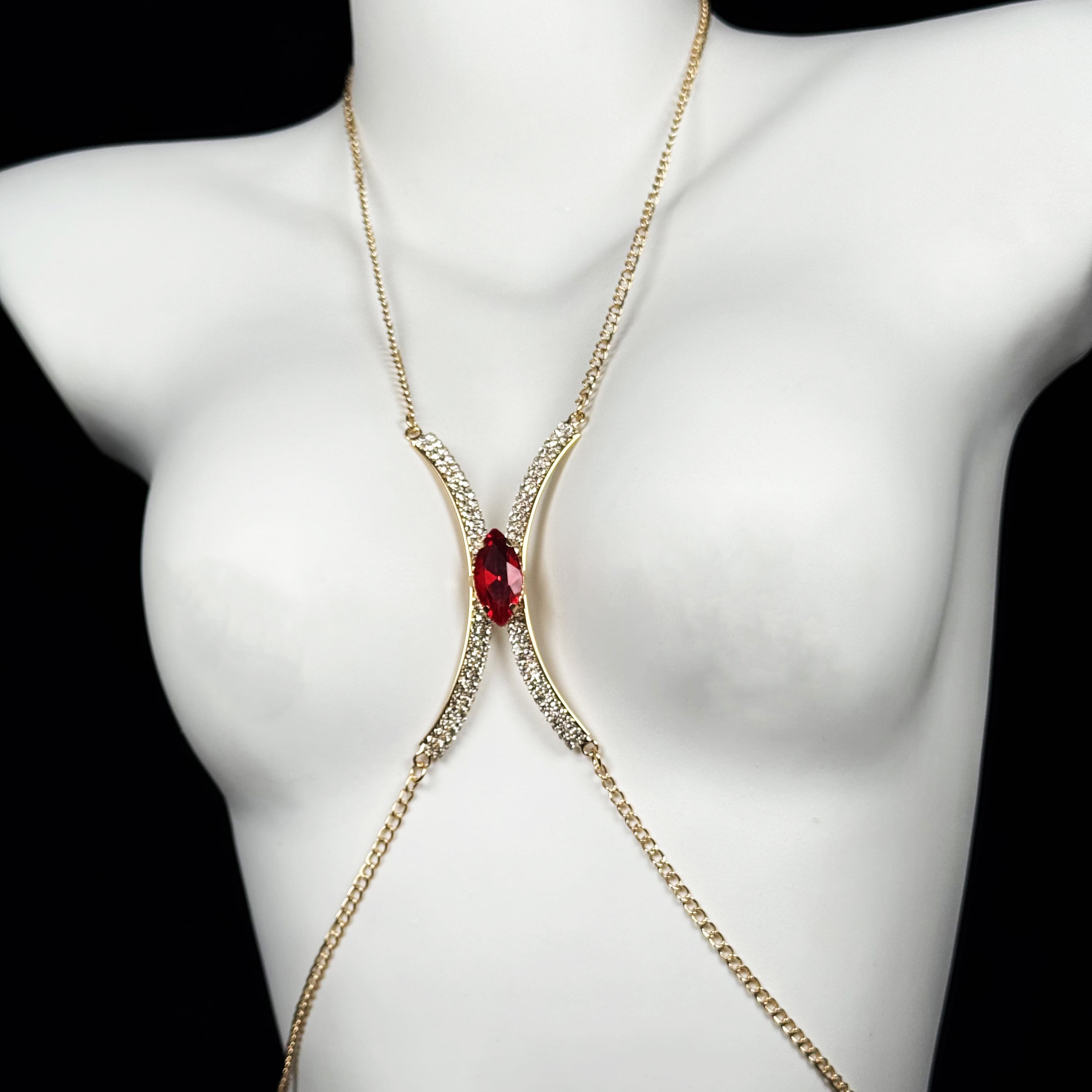 Body Mark Chest Chain Set