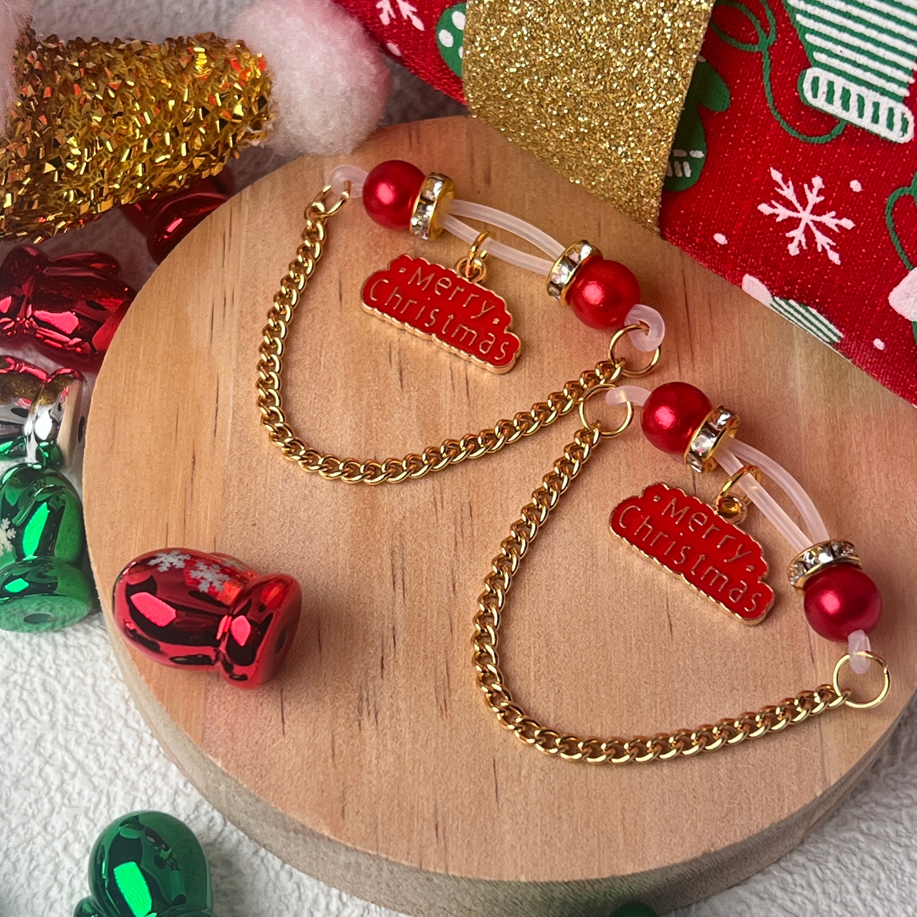 Noble Ruby Emblem Clips