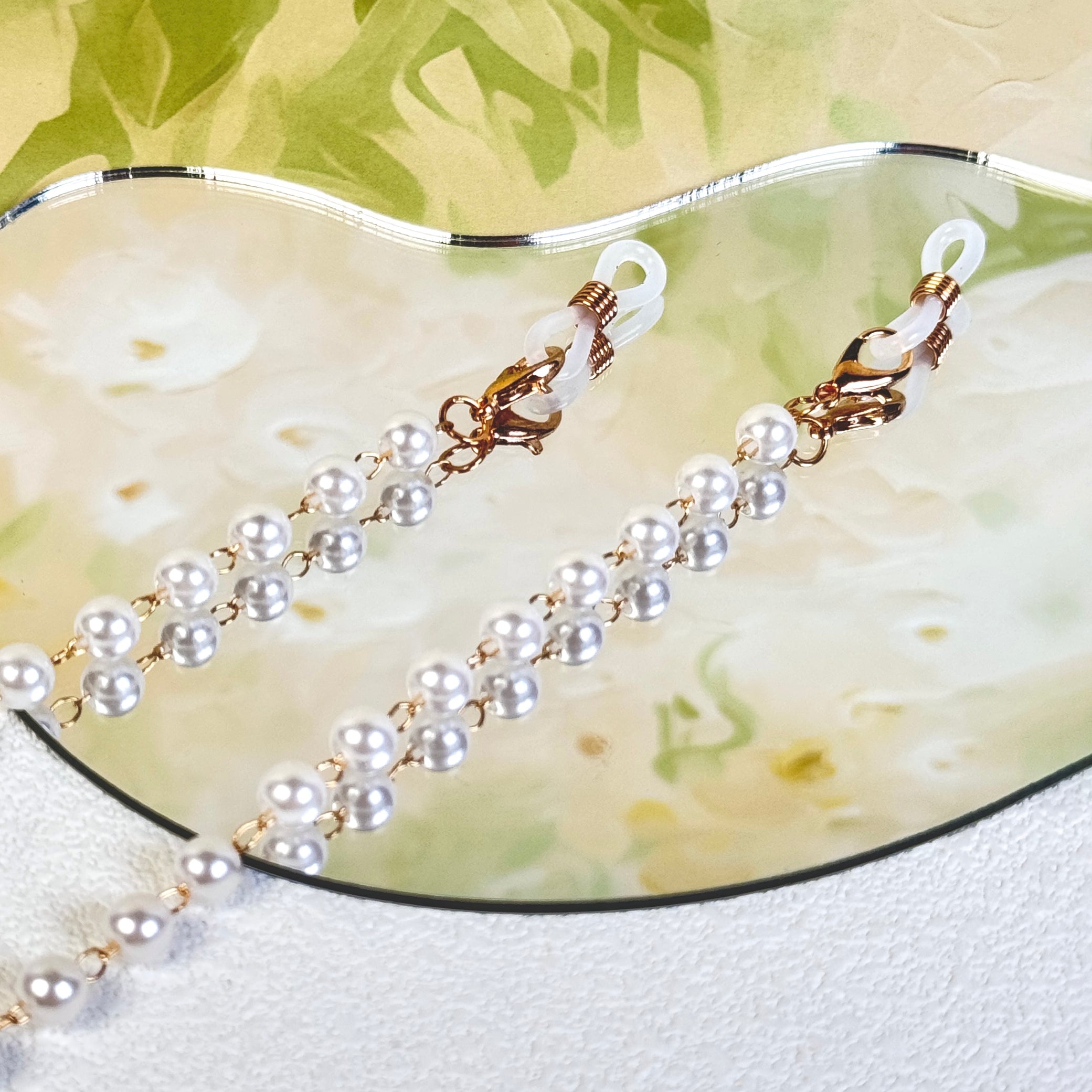 Extended pearl chain