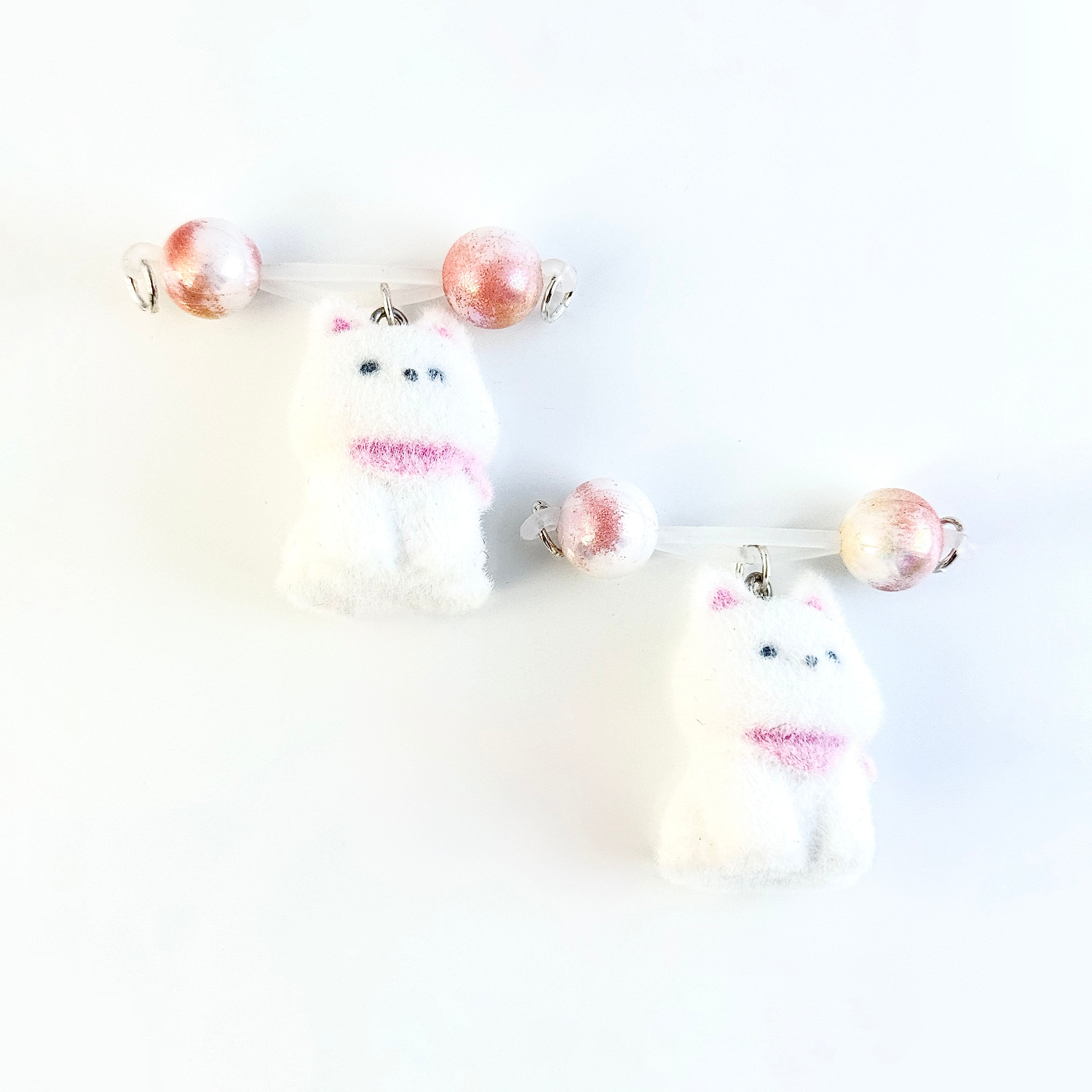 Mia Pearl Cat Clips