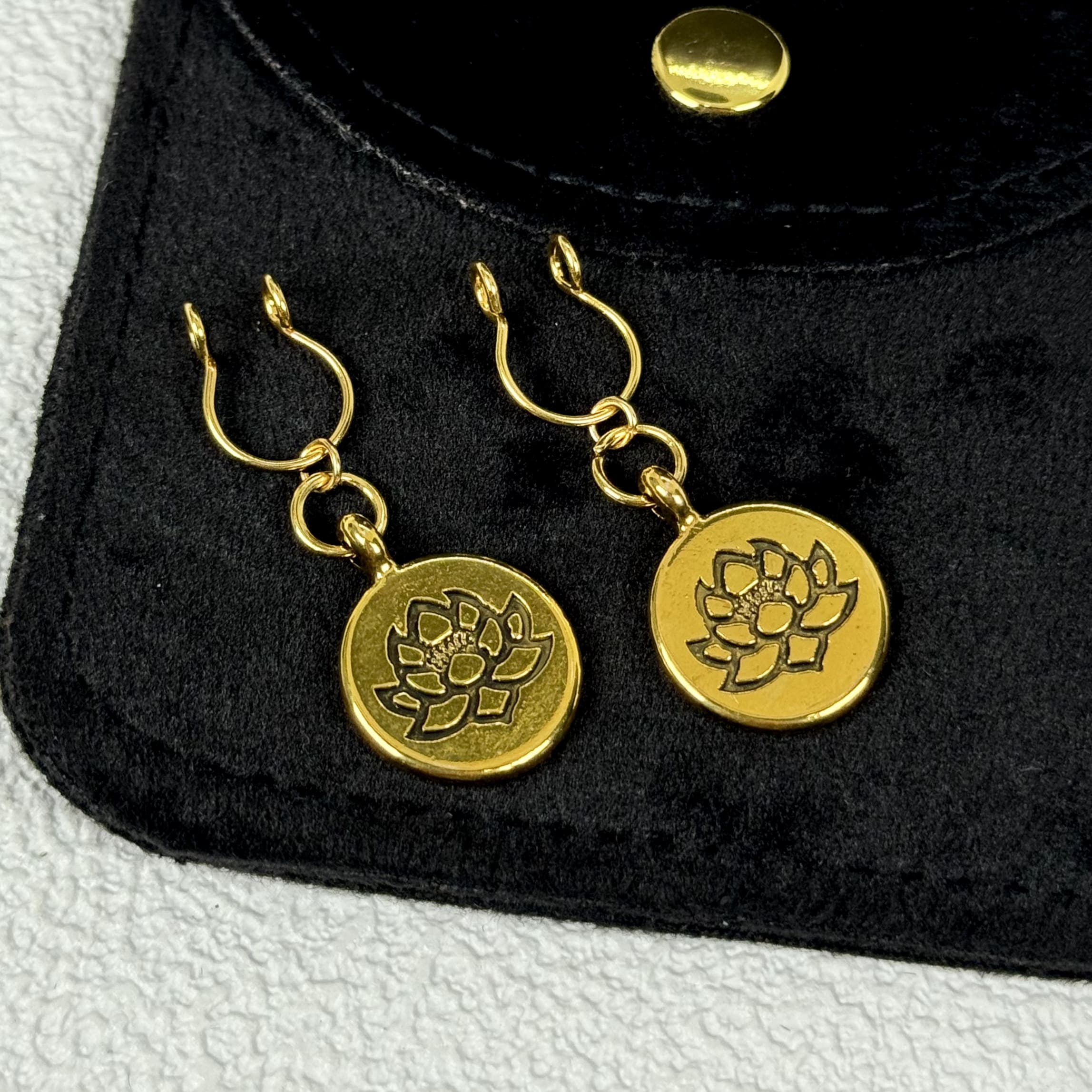 Luxe Gold Plate Male Clamps