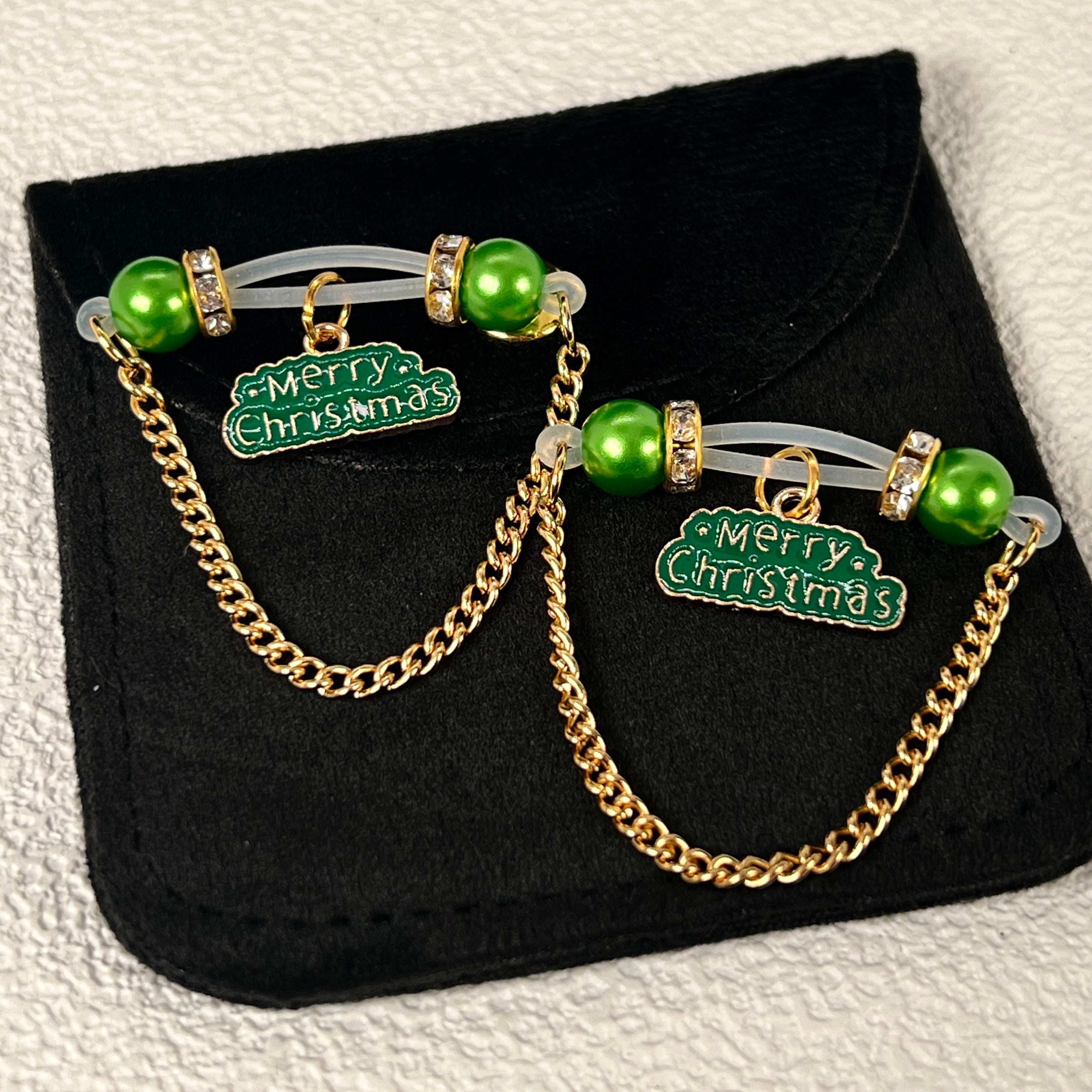 Snowy Evergreen Clips