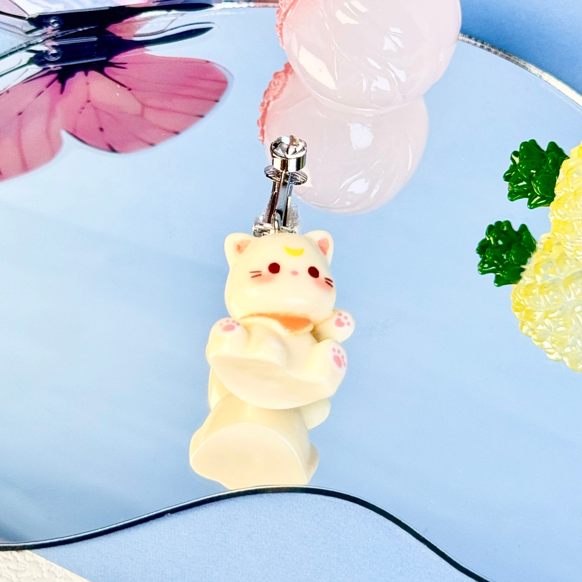 Dreamy Cat Kiss Non-Piercing Navel Clip
