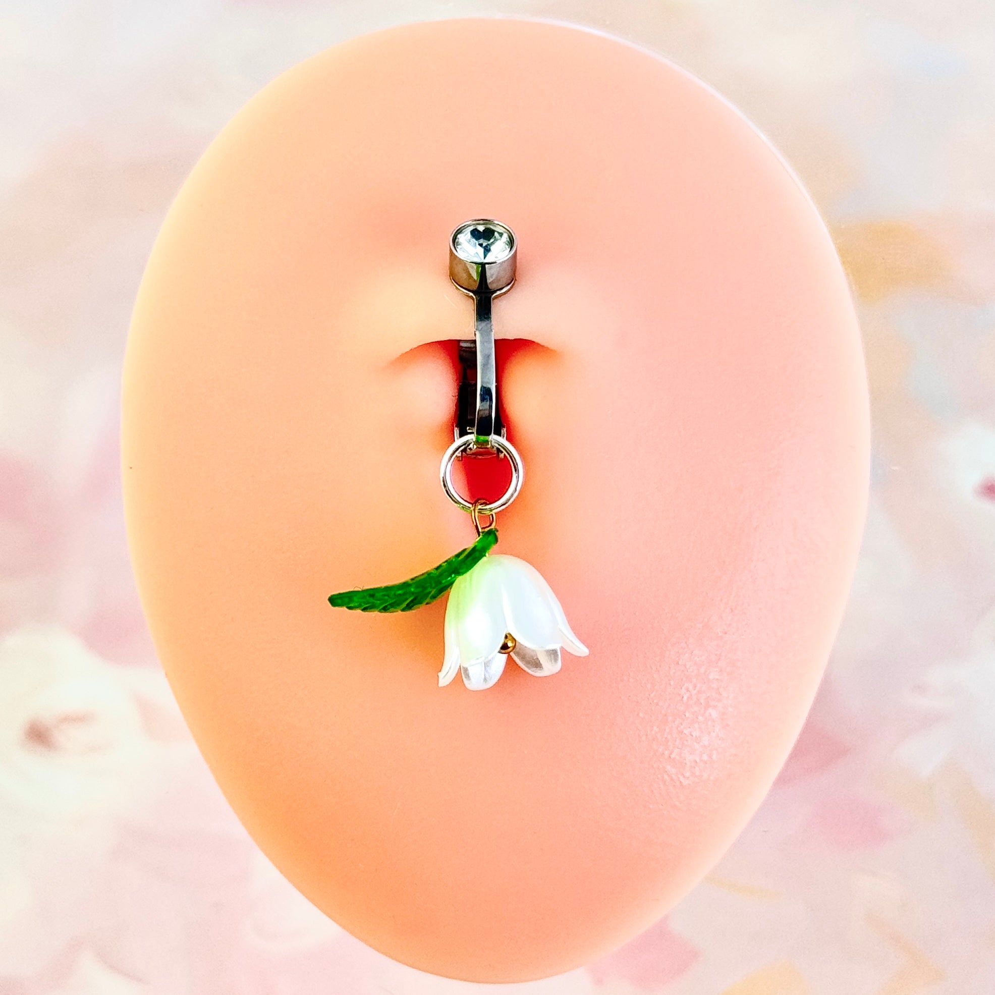 Gardenia petal navel clip