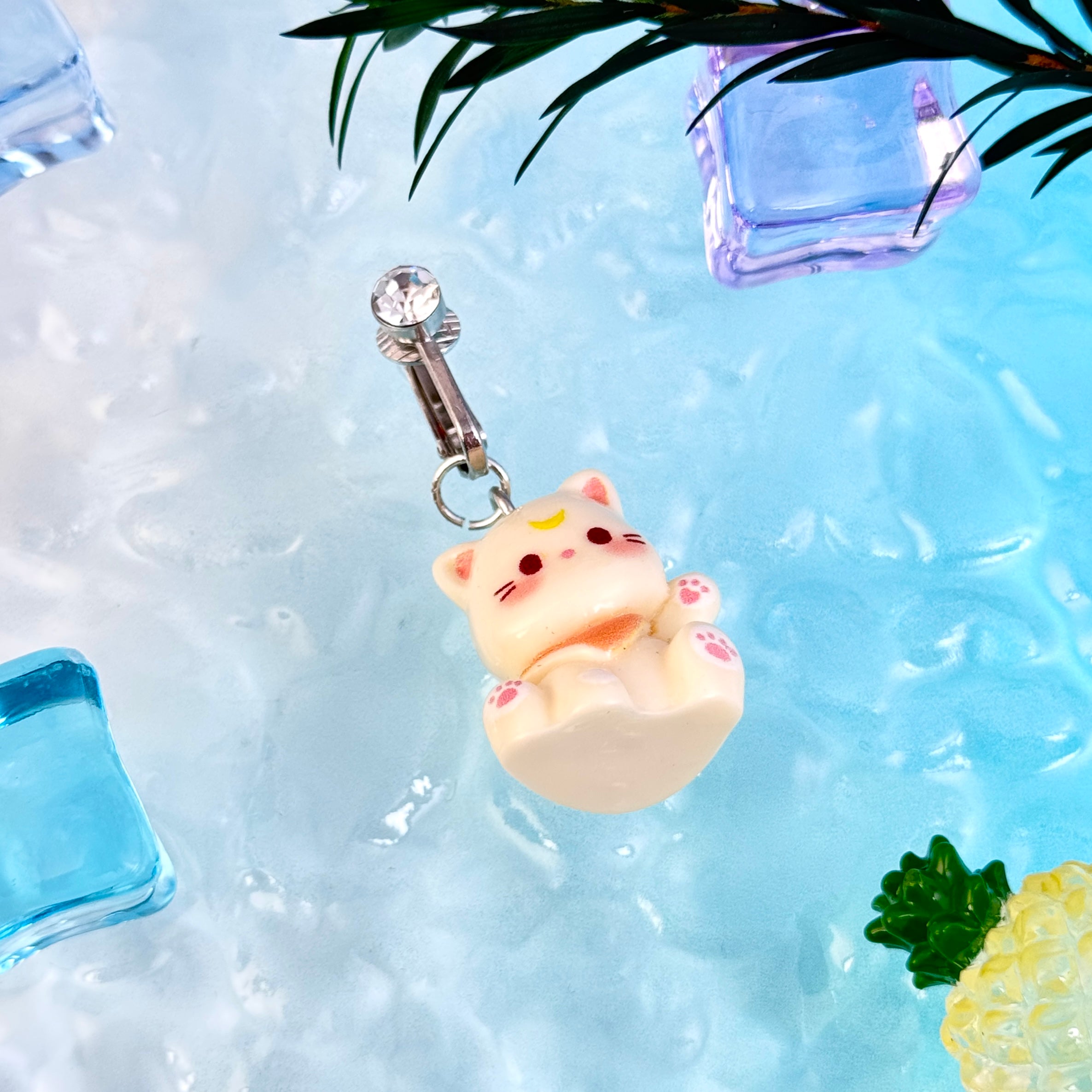 Dreamy Cat Kiss Non-Piercing Navel Clip