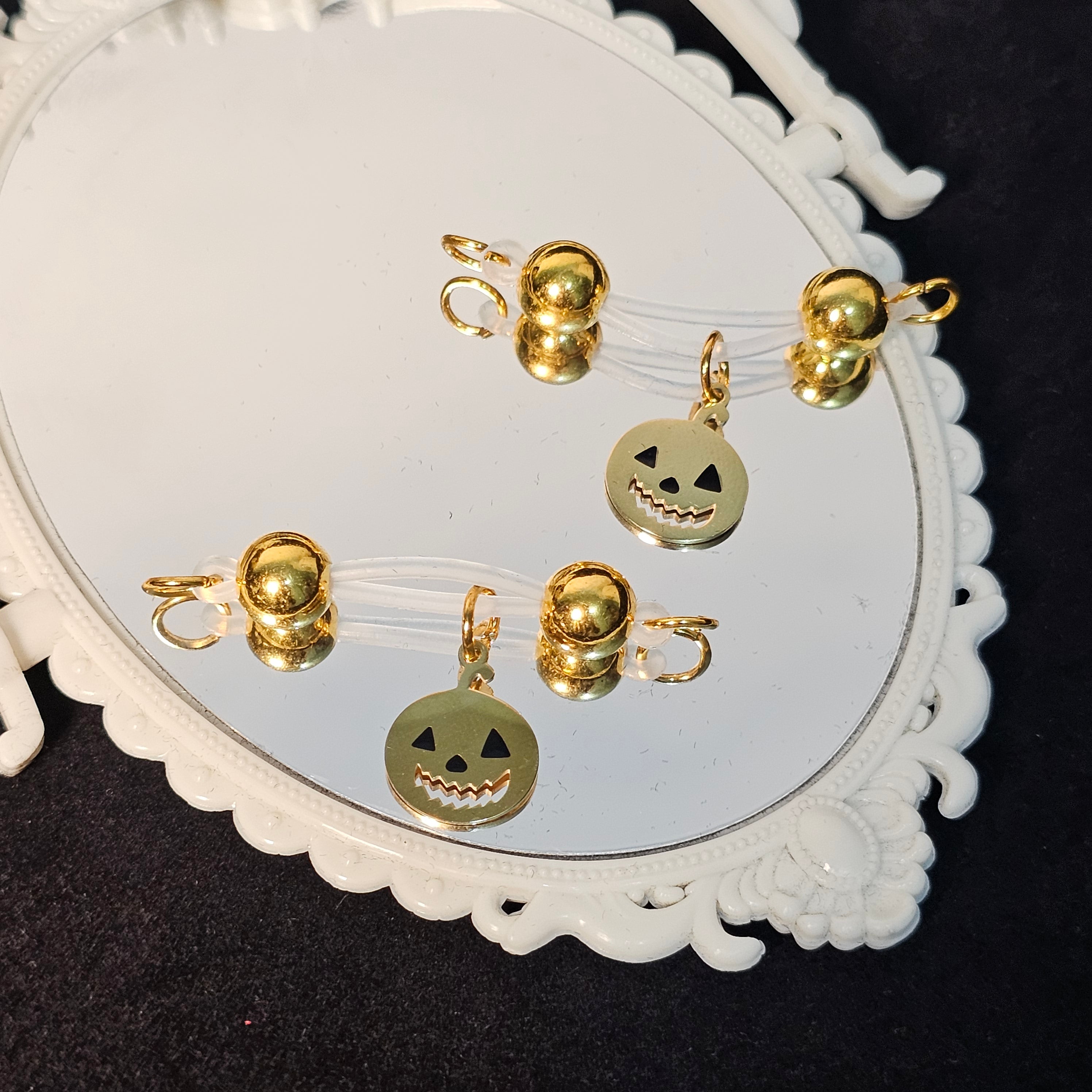 Spooky Charm: Ghost