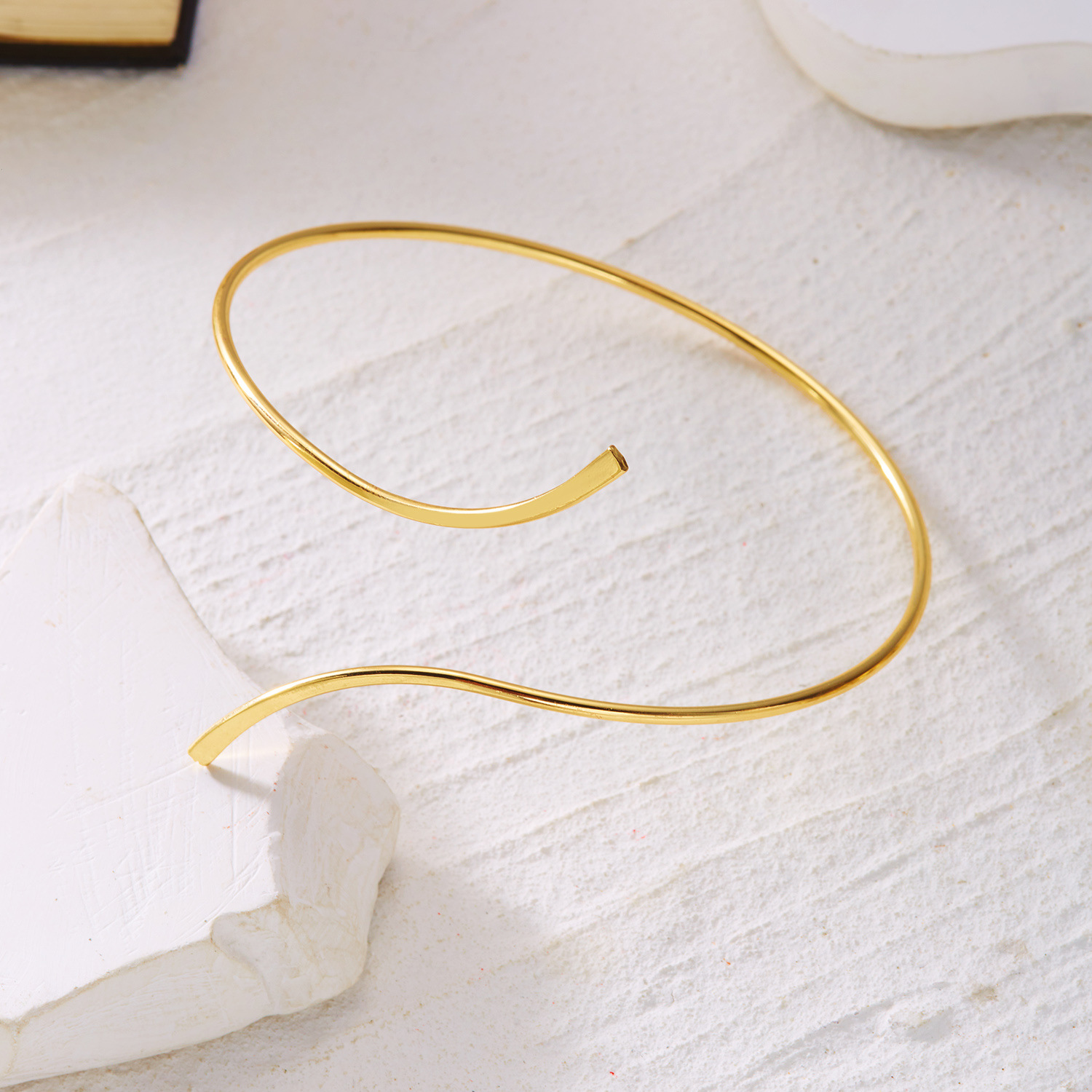 Minimalist Curved-Line Anklet
