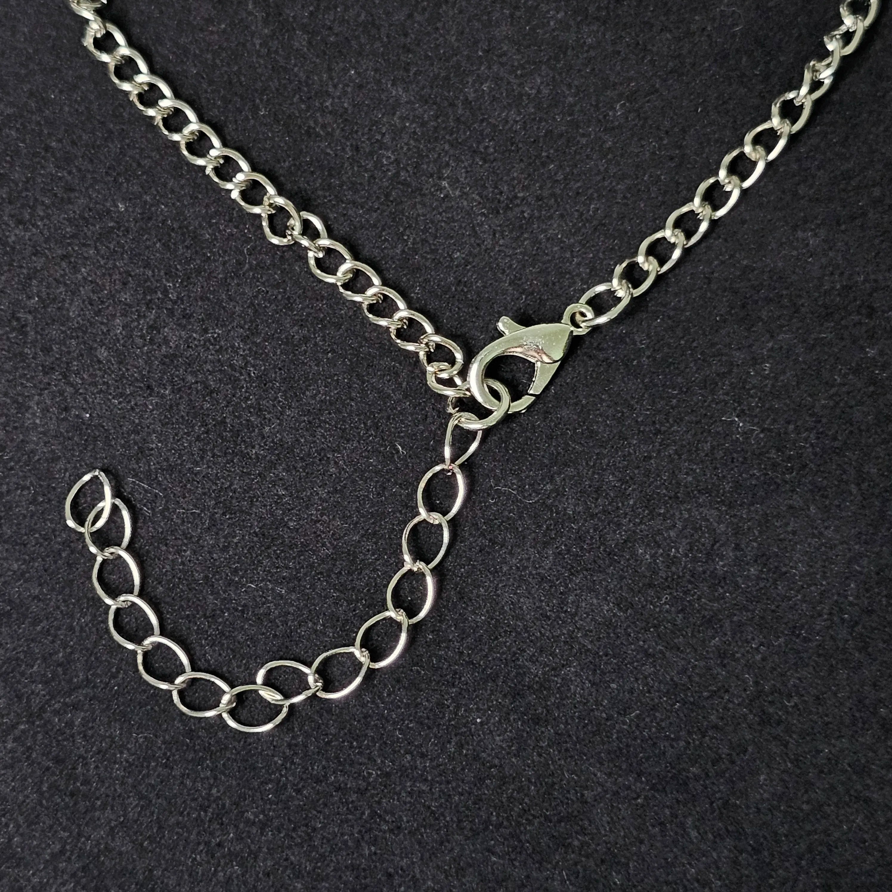 Forbidden Skeleton Chain