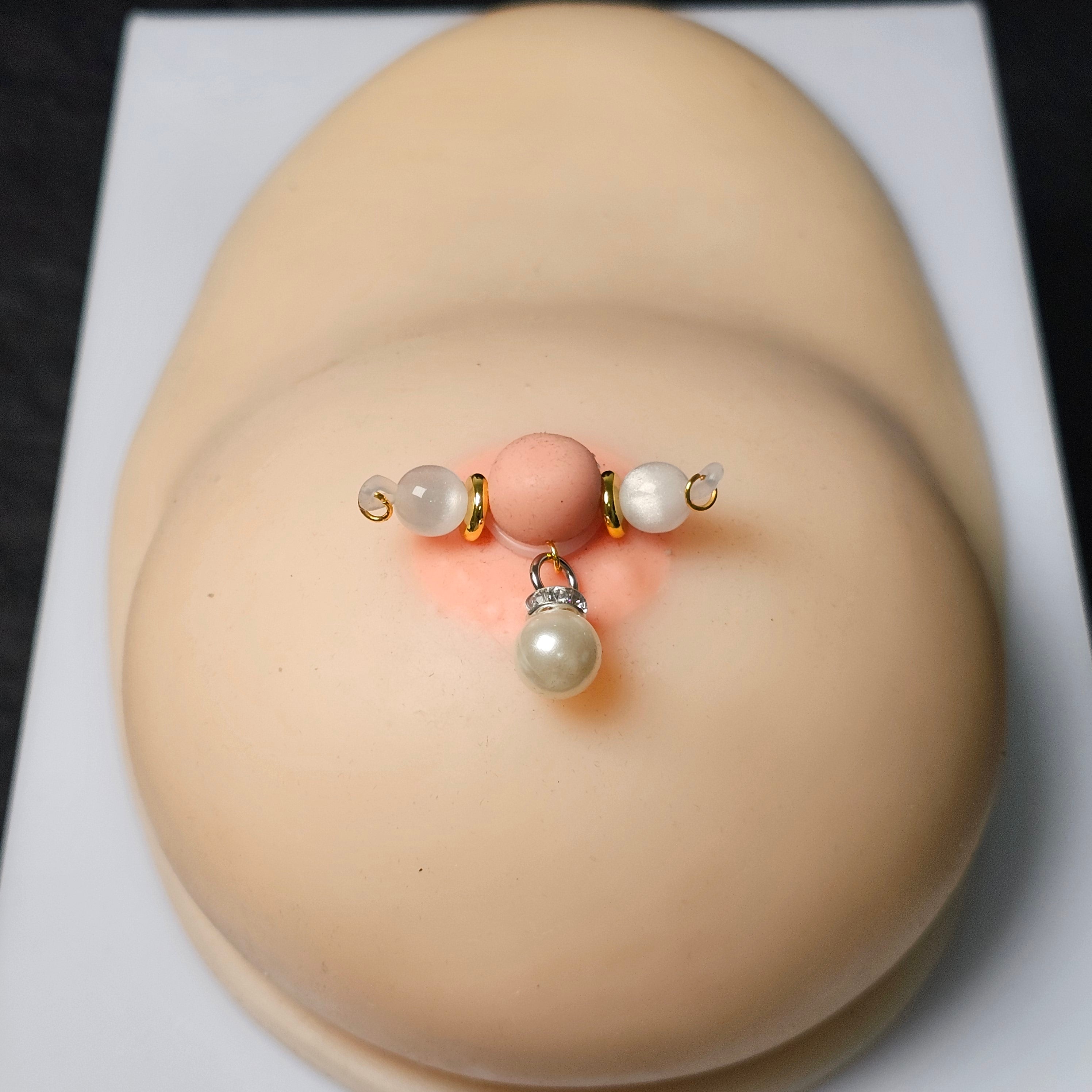 Crystal pearl clip