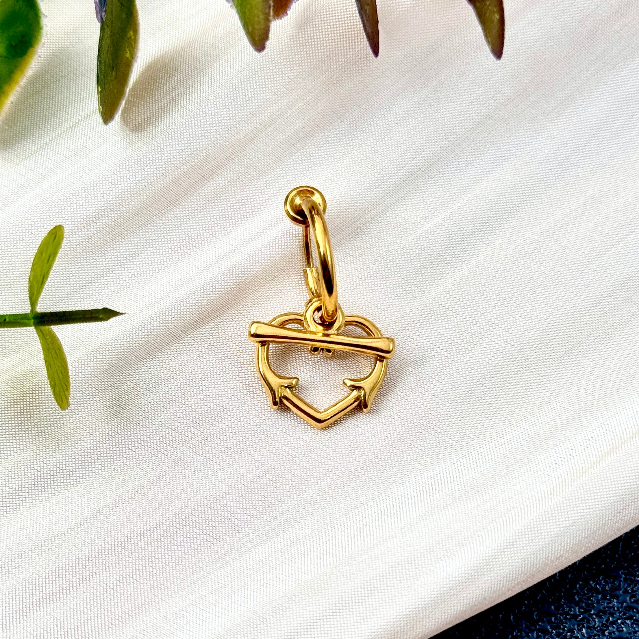 Luna Devil Heart Navel Clip™