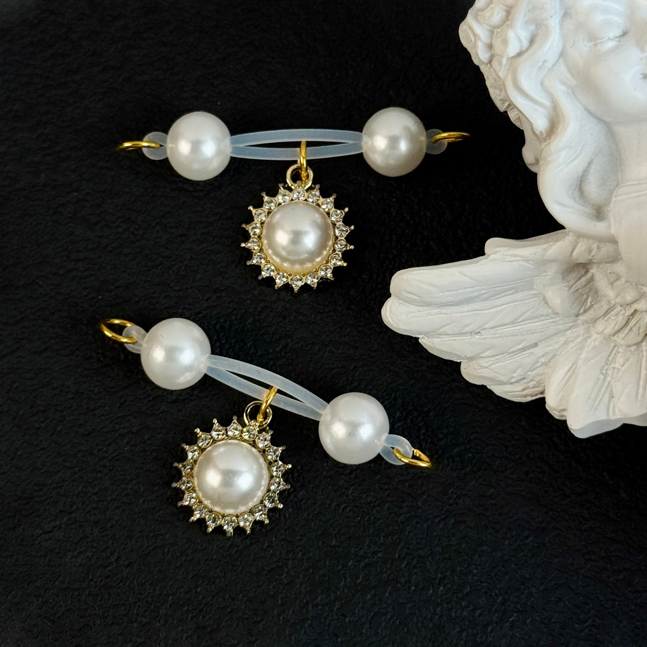 Pearl Crown Clips