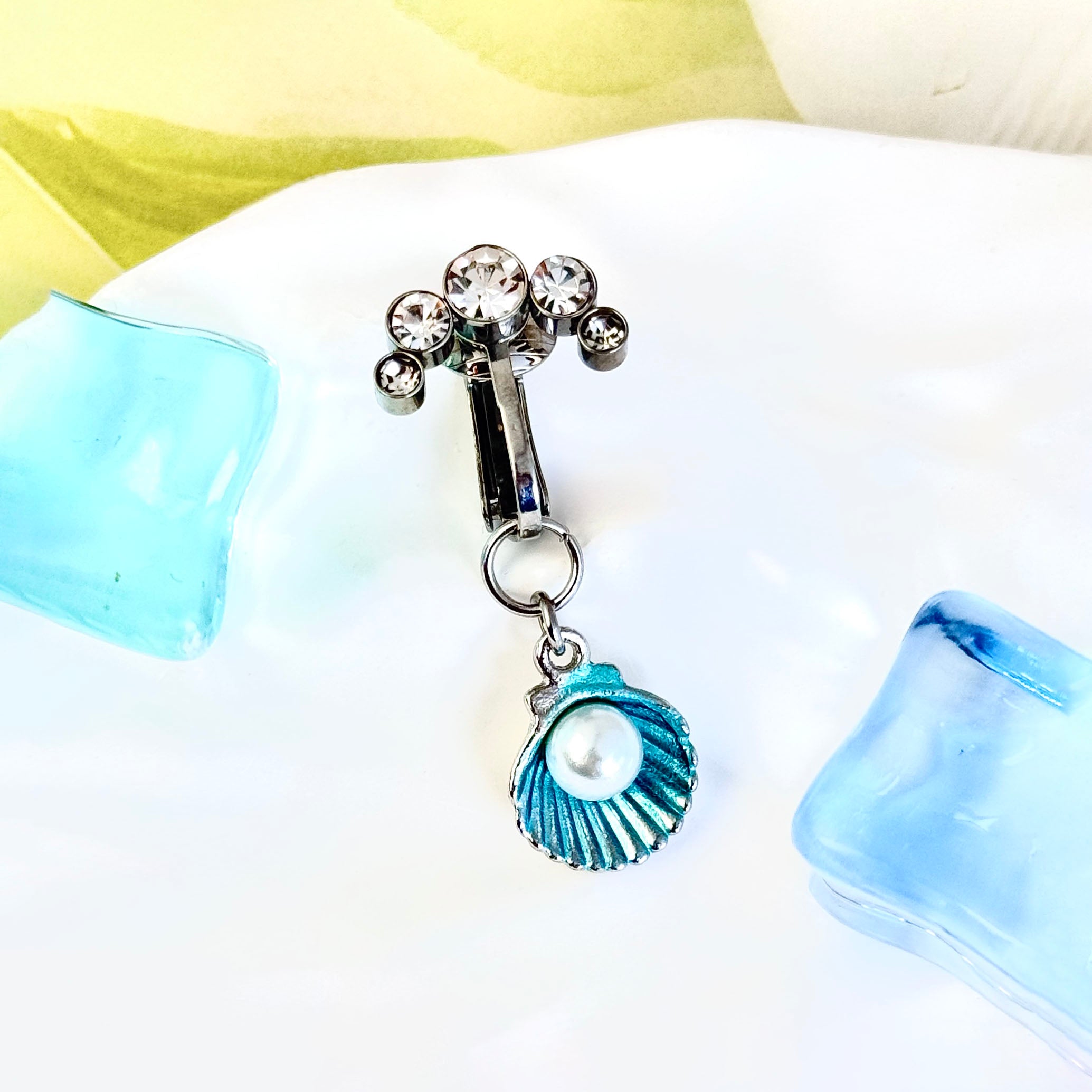 Luna Seashell Pearl Navel Clip™