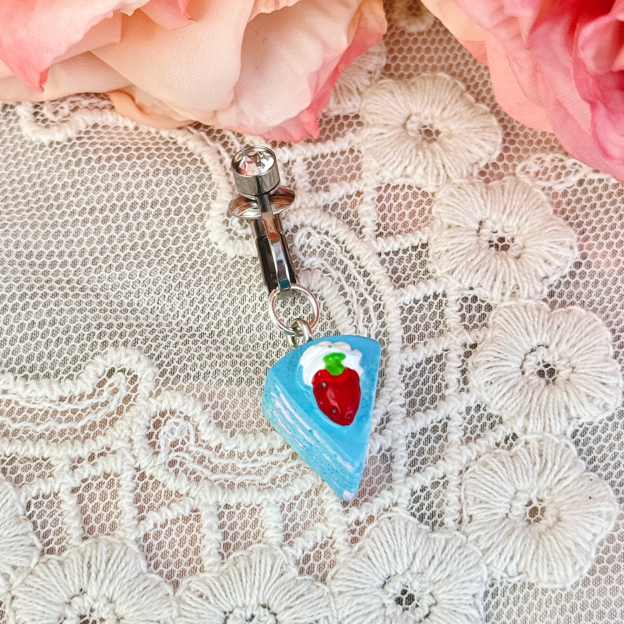 Belly button ring - have a piece of cake!