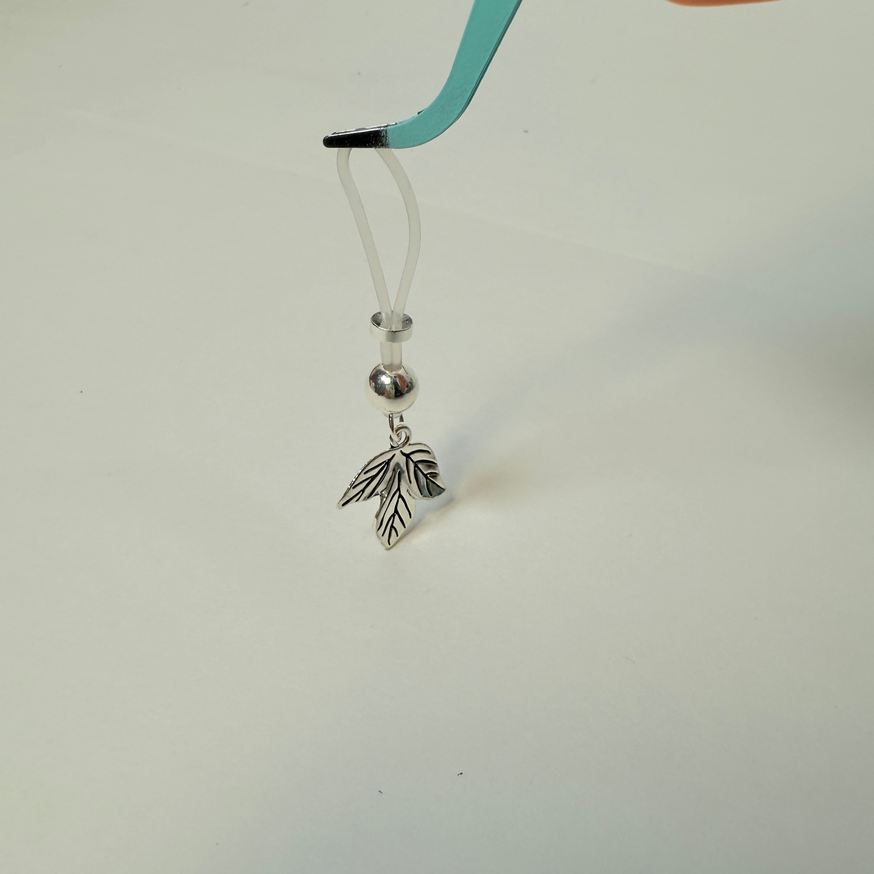 Hole-free pearl fake nipple decoration - metal leaves