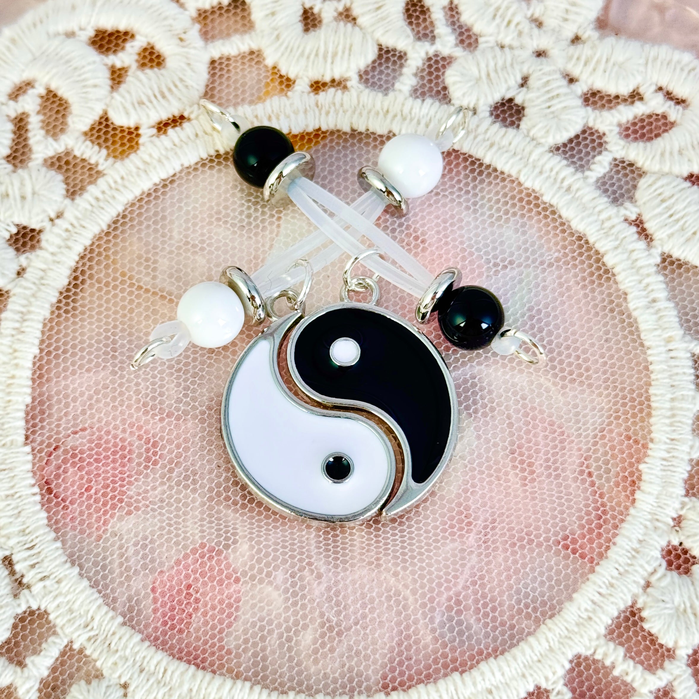 Harmony Black & White Split Charm Set