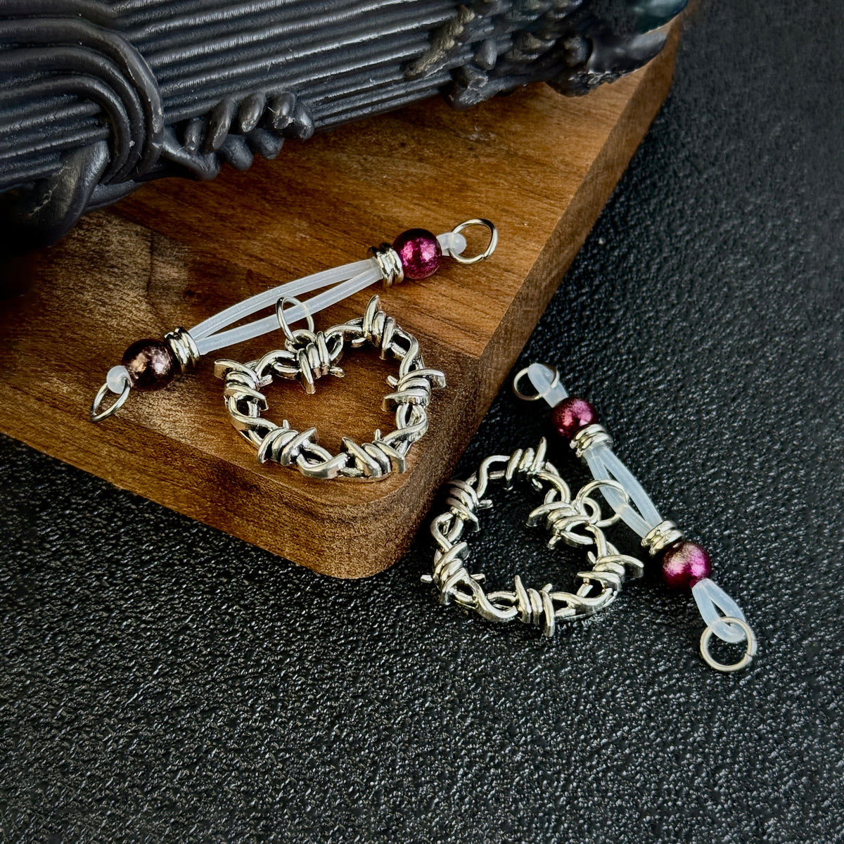 Luna Thorn Heart Clips™