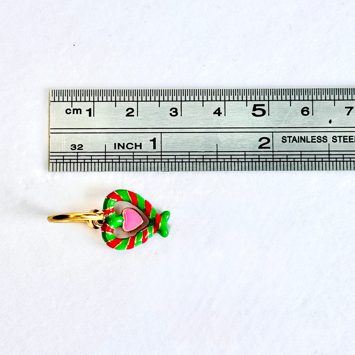 Candy-heart style faux navel piercing