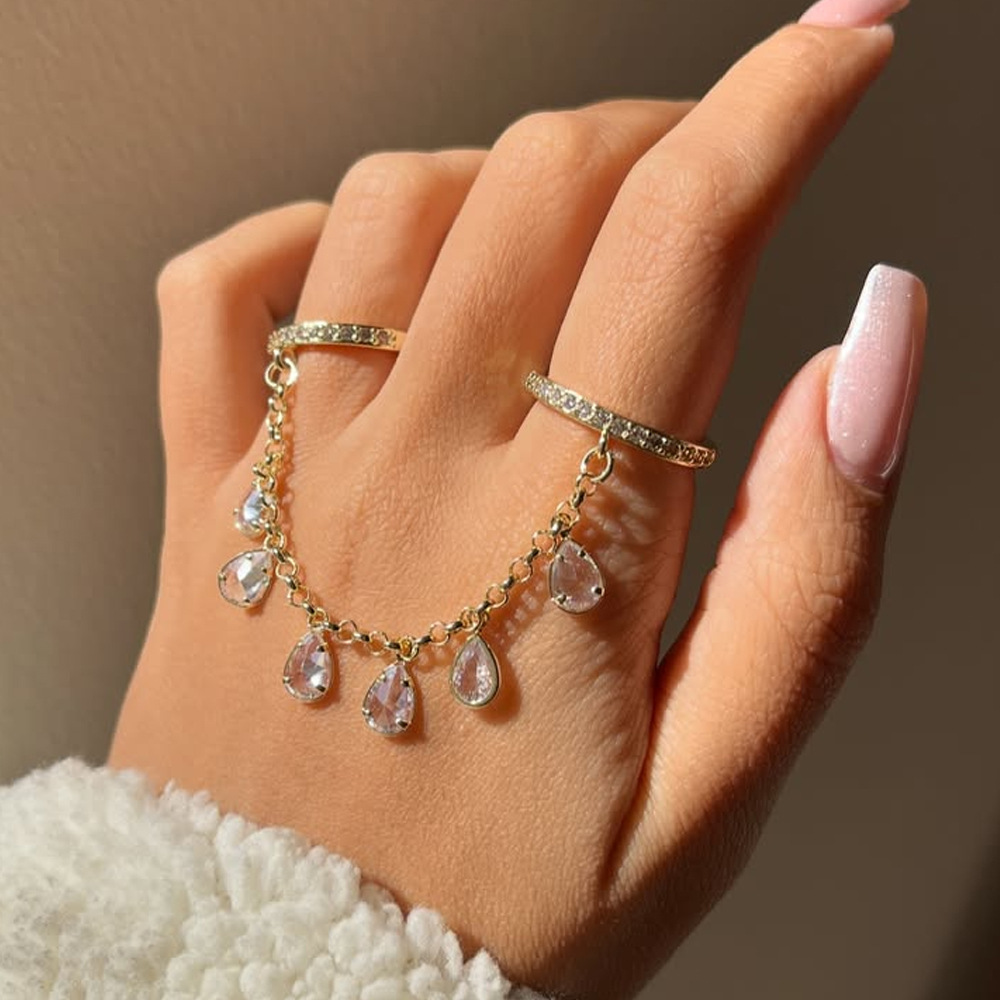 Tassel wrist accessory for parties and evening events