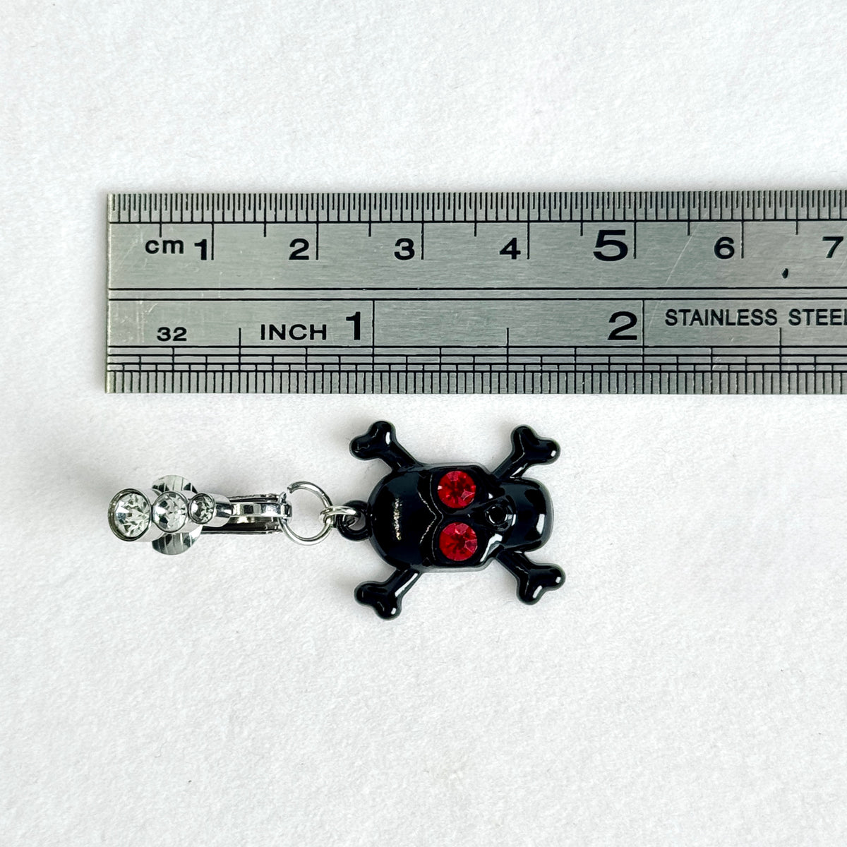 Red Eye Skull Navel Charm