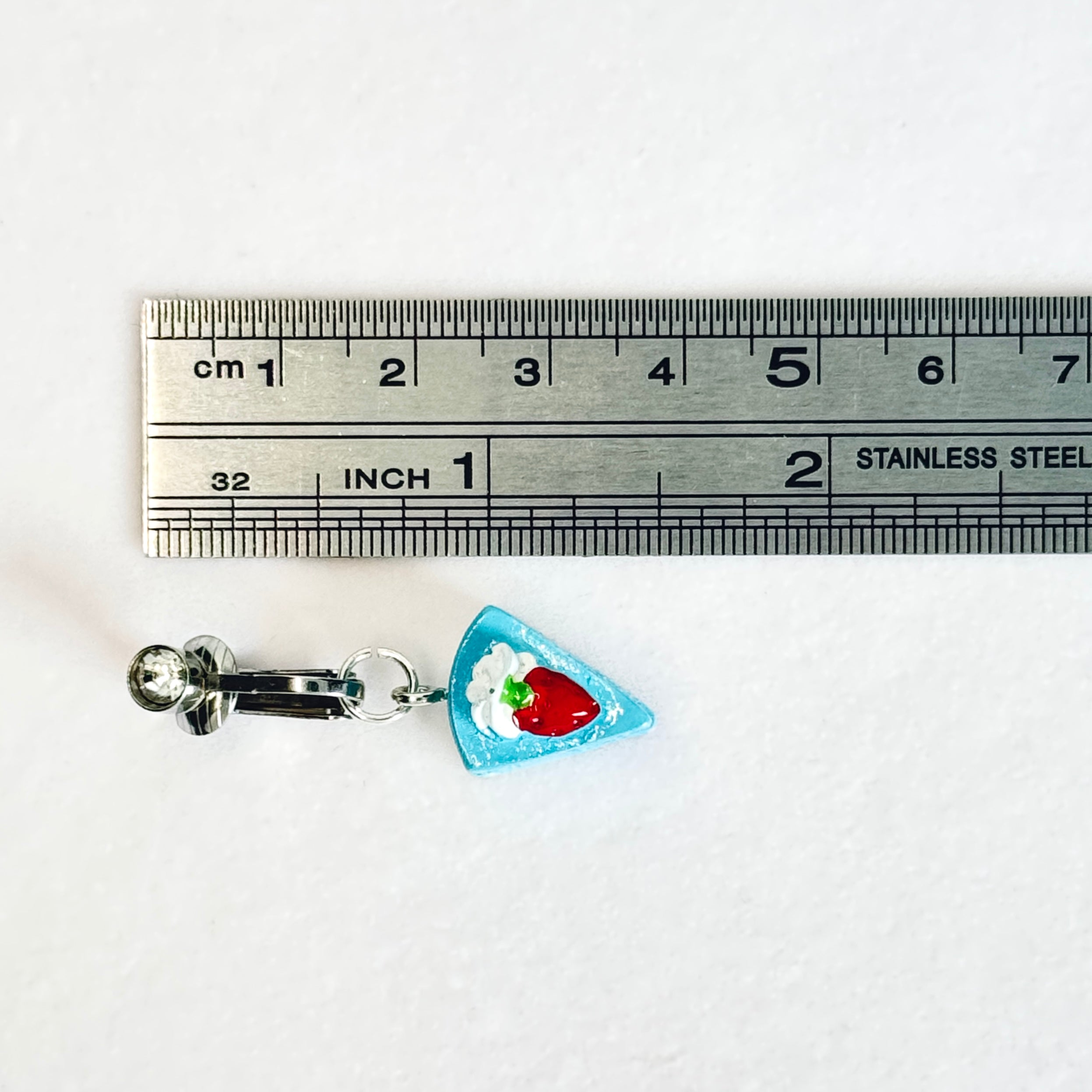 Belly button ring - have a piece of cake!