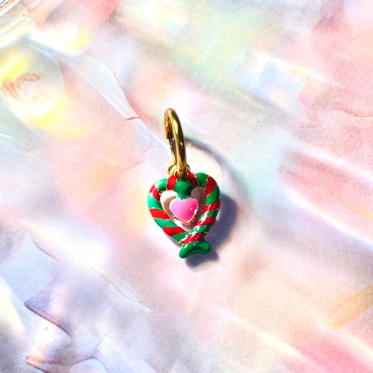Candy-heart style faux navel piercing