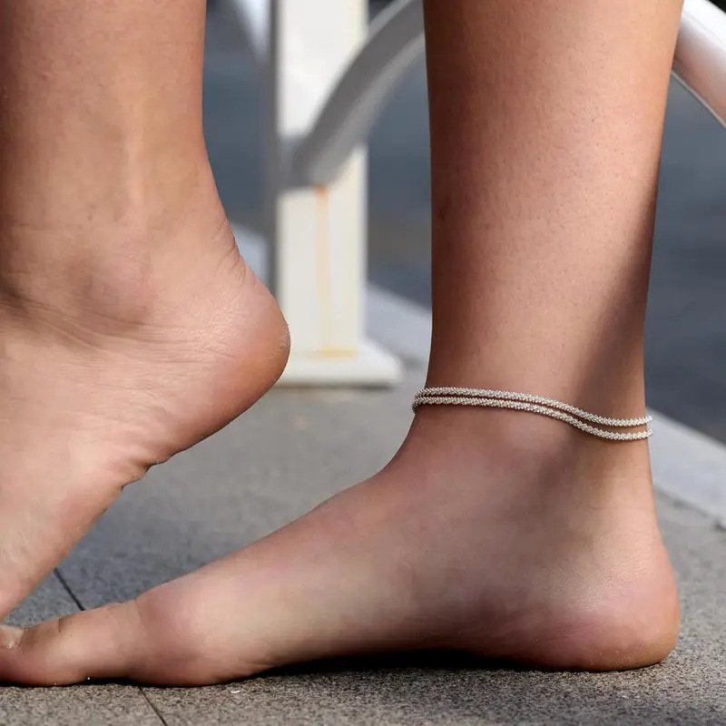 Minimalist-Style Baby's Breath Anklet