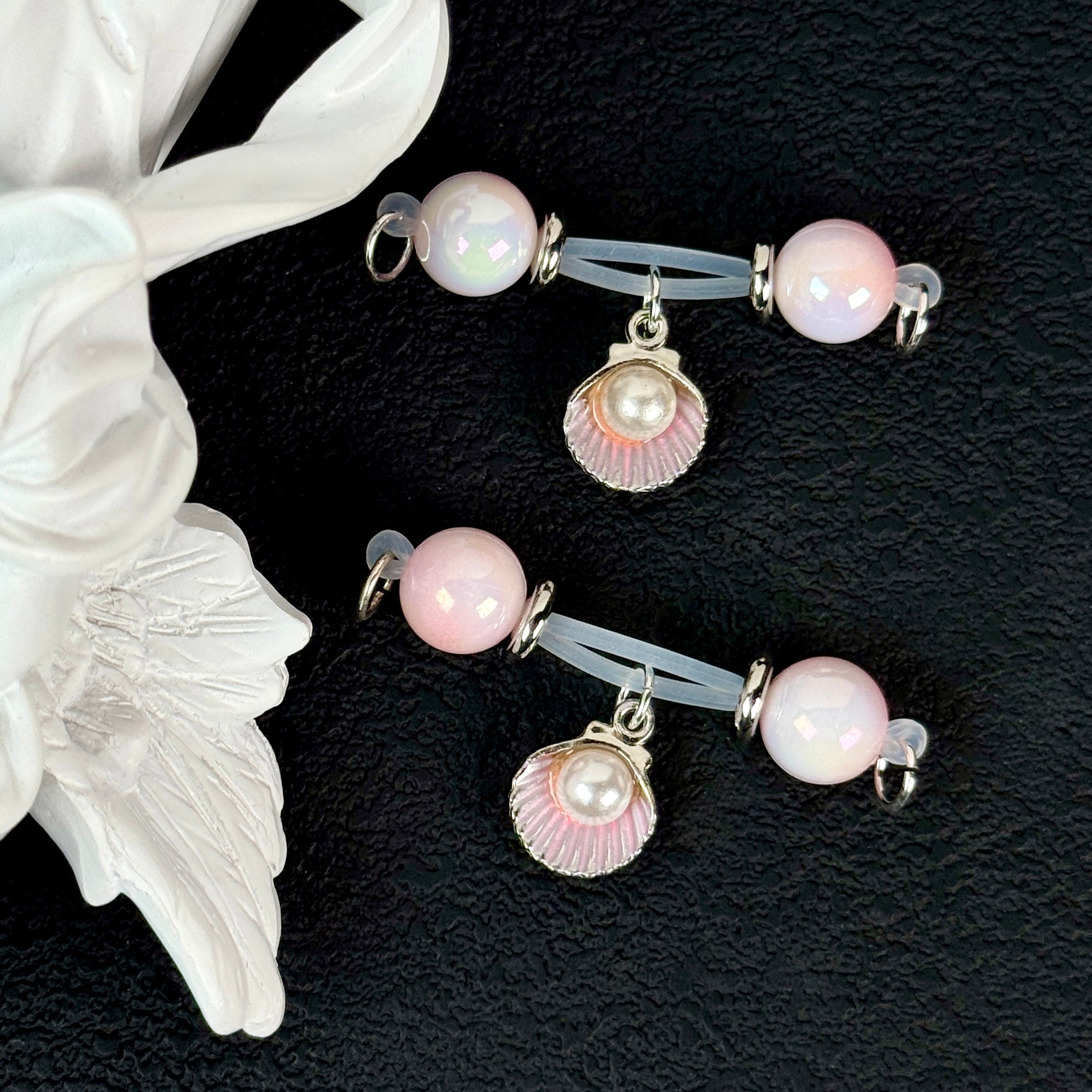 Pearl Shell Temptation