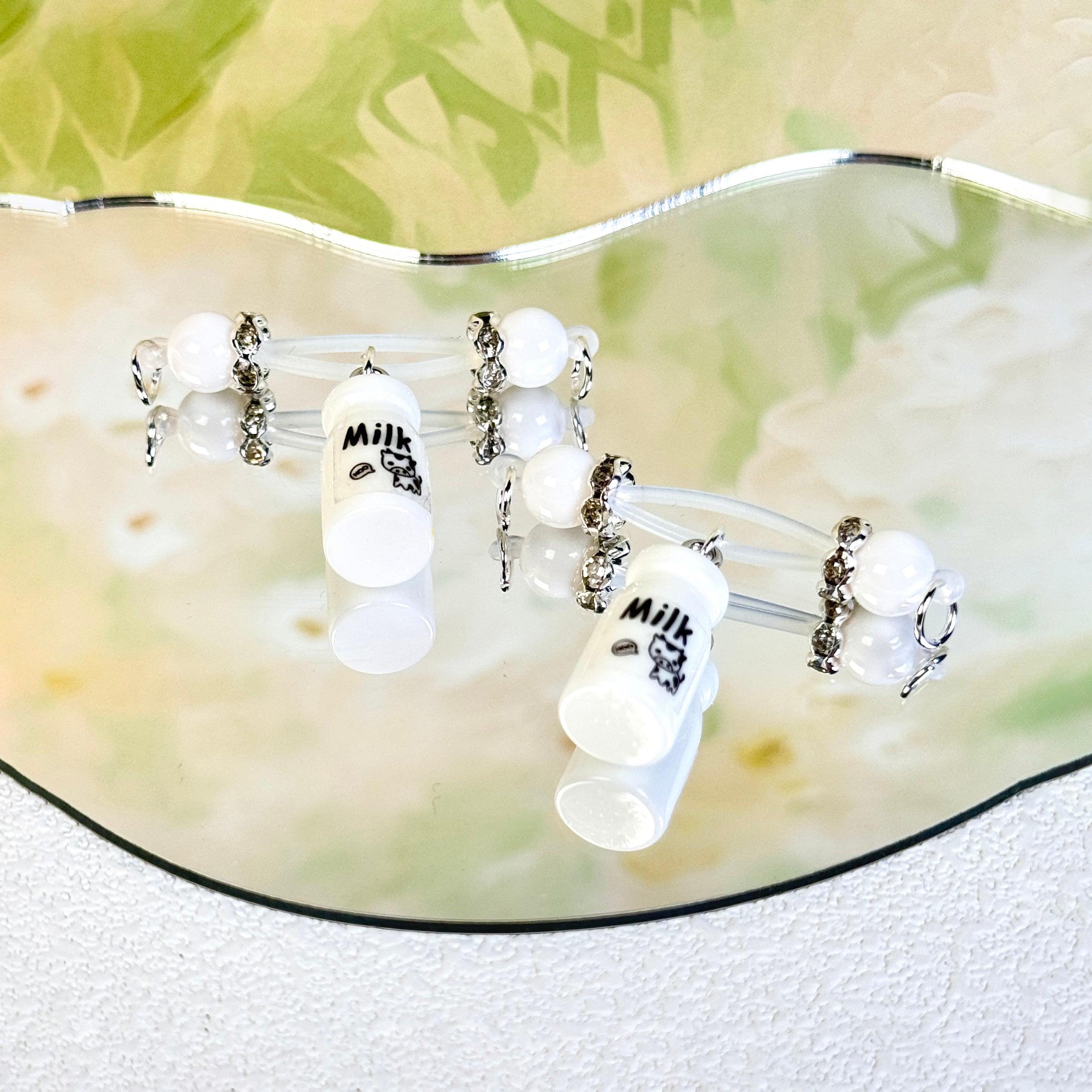 Lacta Charm Body Jewelry