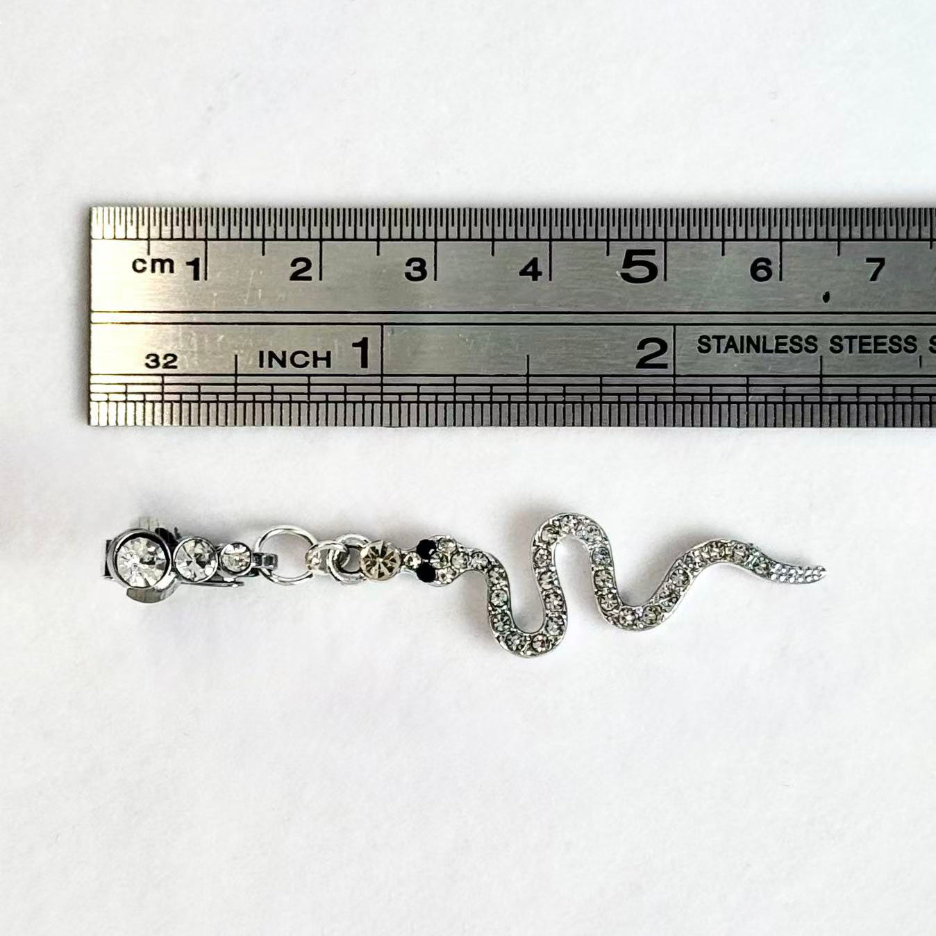 Diamond-studded snake-style non-piercing navel clip