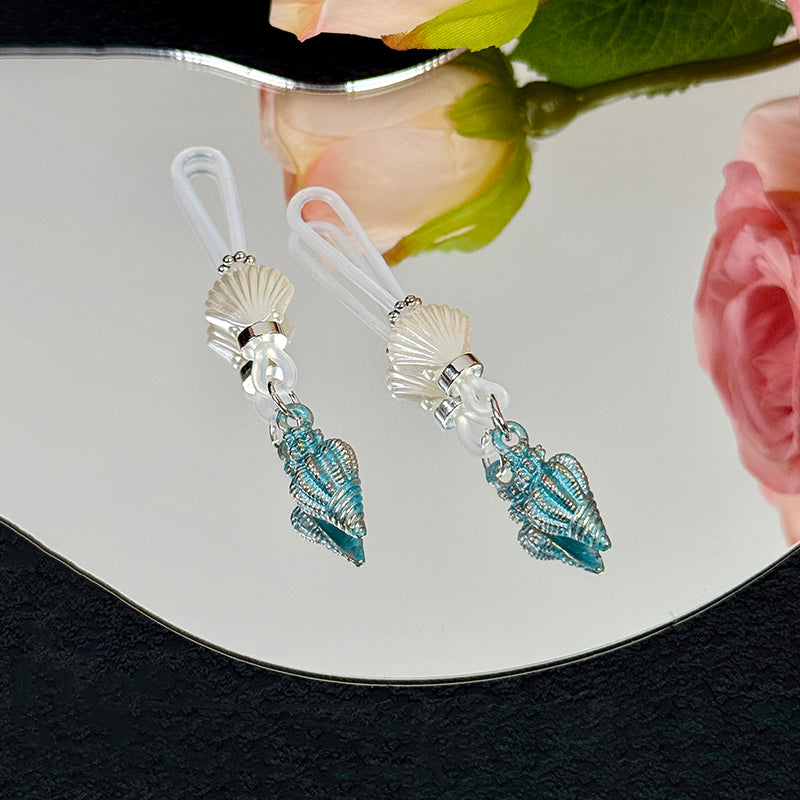 Mother-of-pearl conch shell