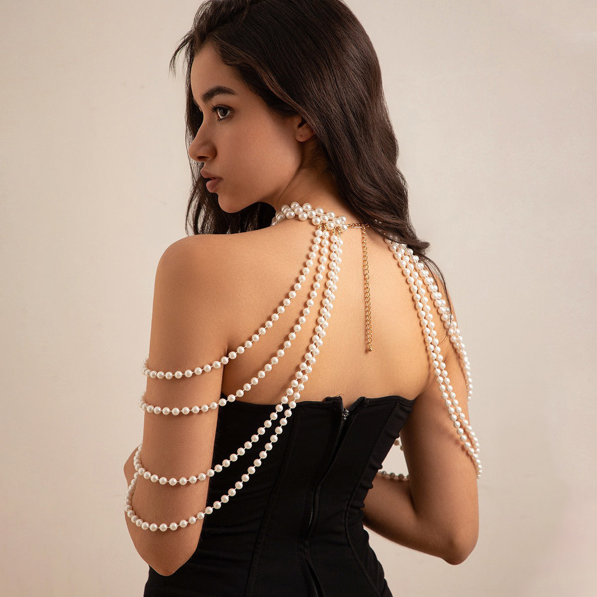 Pearl tassel shoulder chain