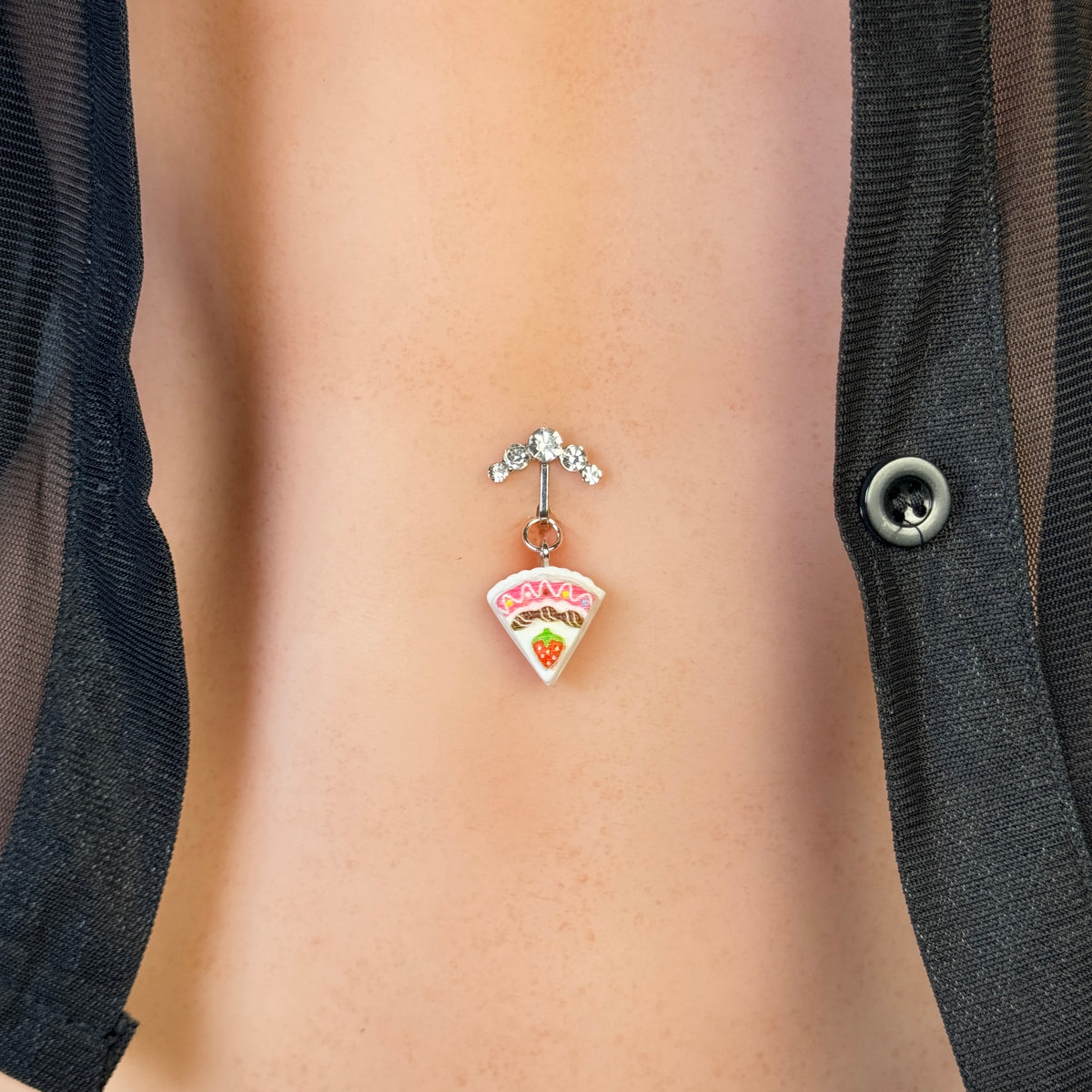 Non-piercing pizza charm navel clip