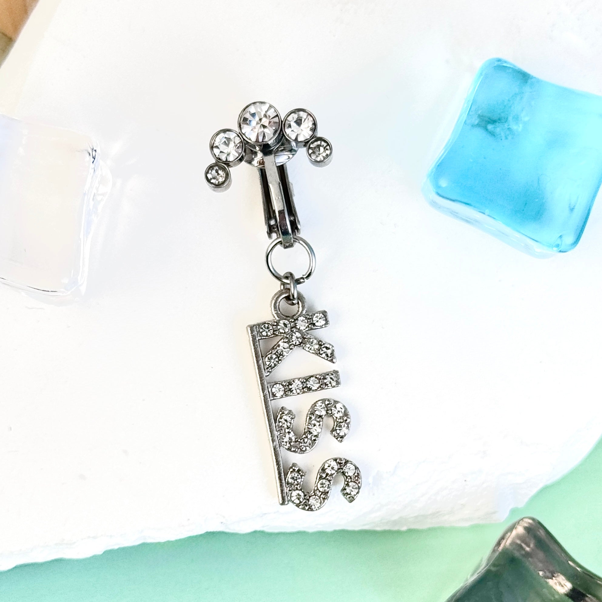 Luna Kiss Crystal Navel Clip™