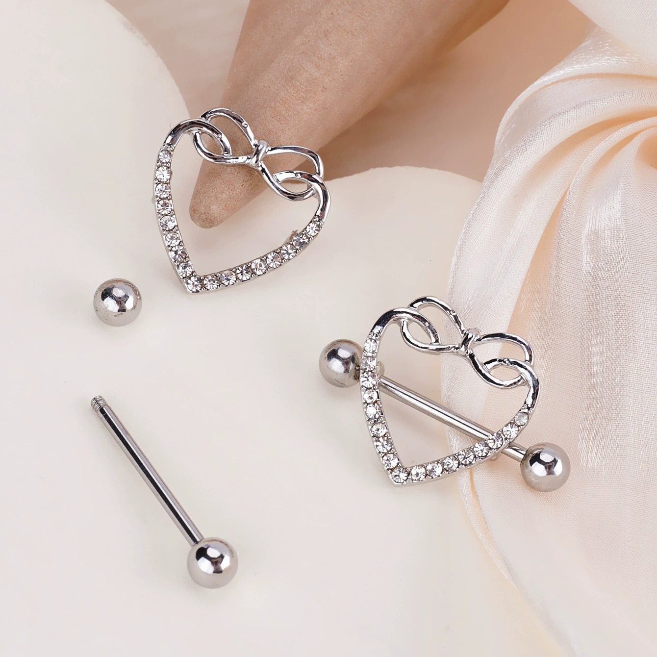 Diamond-collar style nipple covers