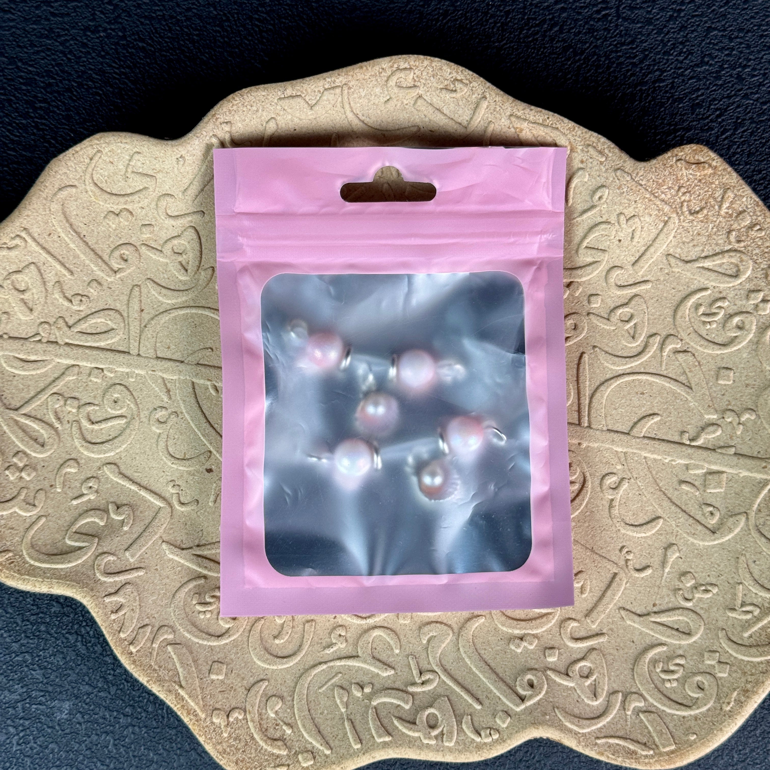 Pearl Shell Temptation