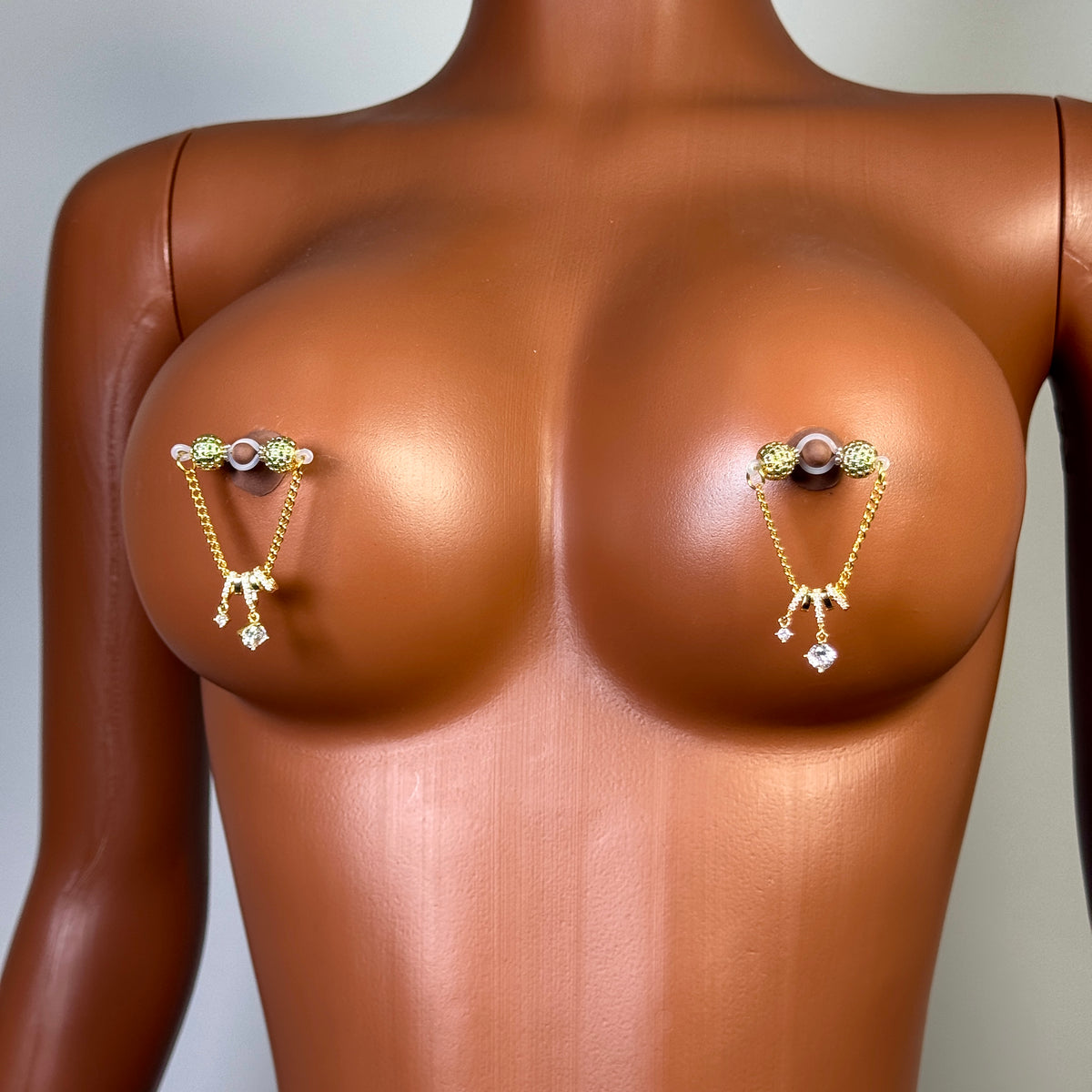 Emerald Crystal Chain Nipple Clamp