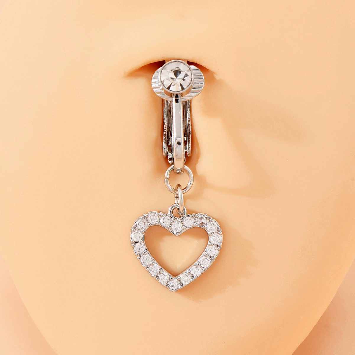Non-piercing navel ring with a heart-shaped cubic zirconia