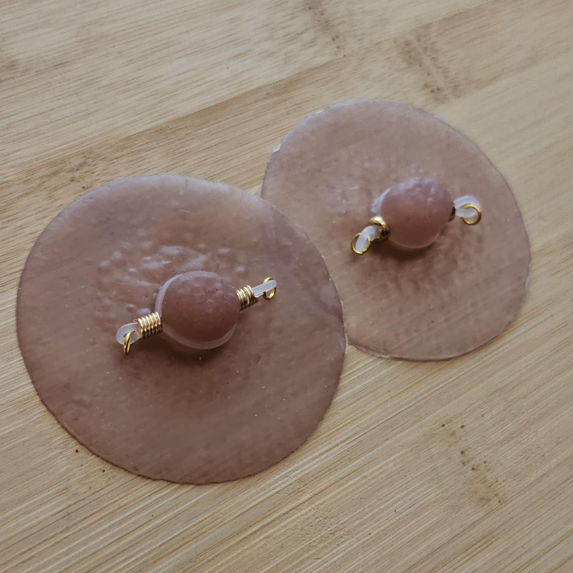 Minimalist adjustable faux nipple ring