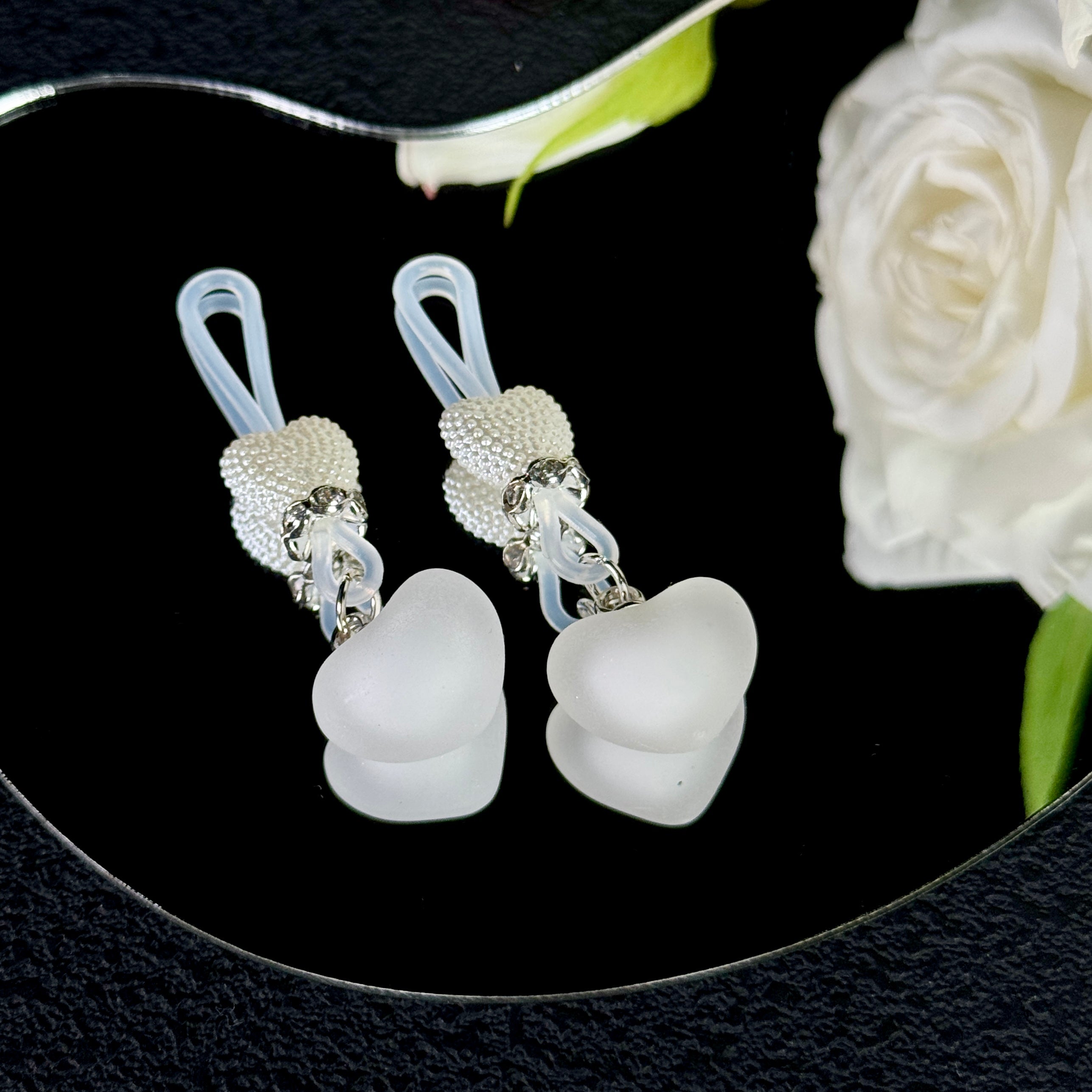 Ivory Heartbeat Clip
