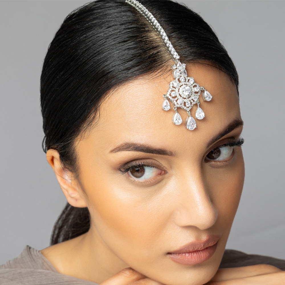 Full-diamond teardrop pendant forehead chain