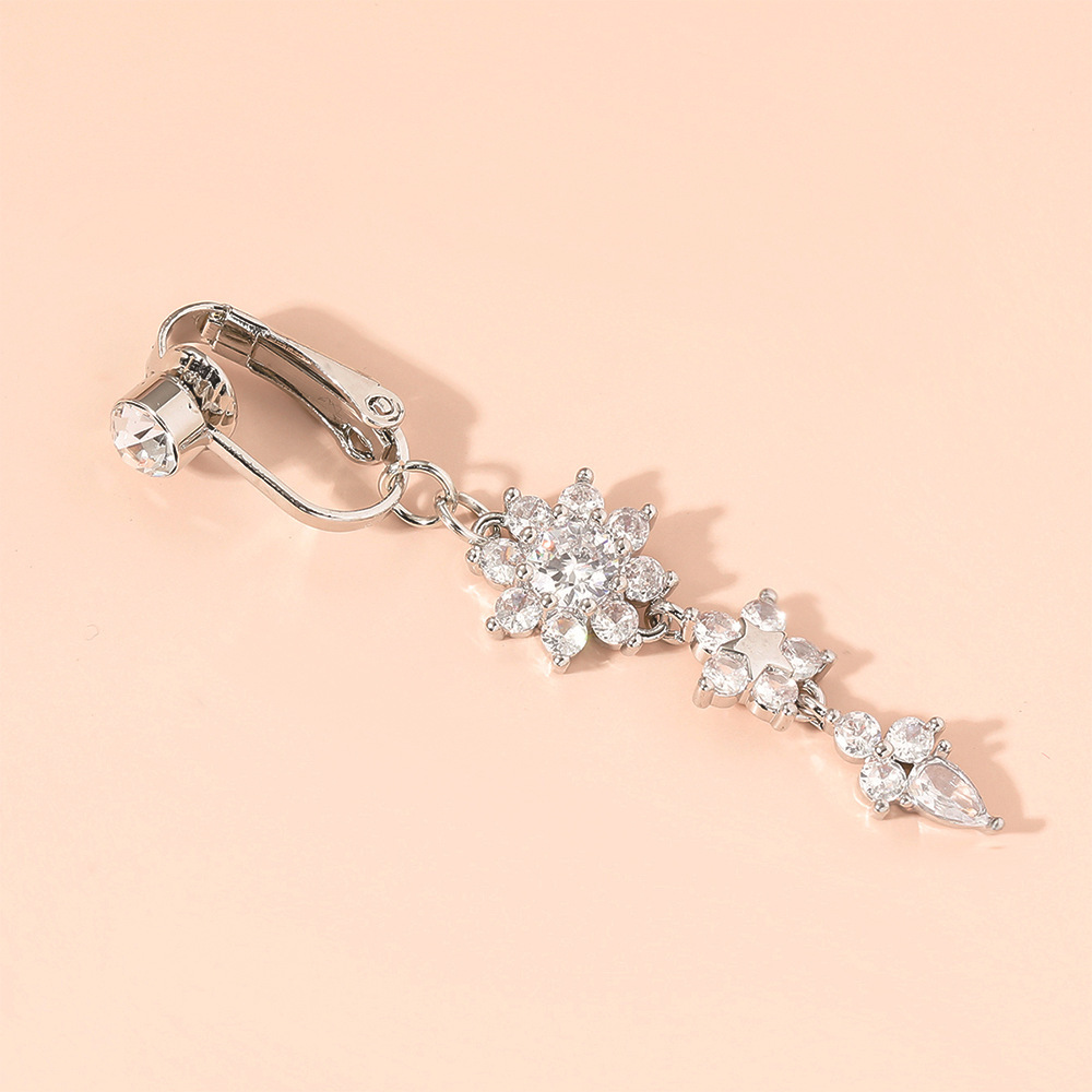 Faux navel piercing with cubic zirconia petals